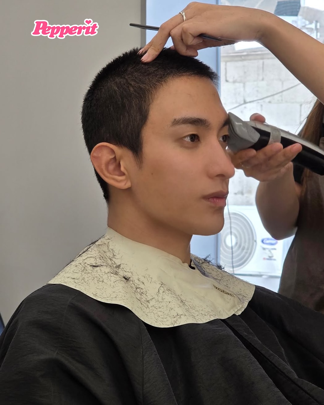 세븐틴 도겸, 오늘 현역 입대… 캐럿에게 남긴 마지막 인사