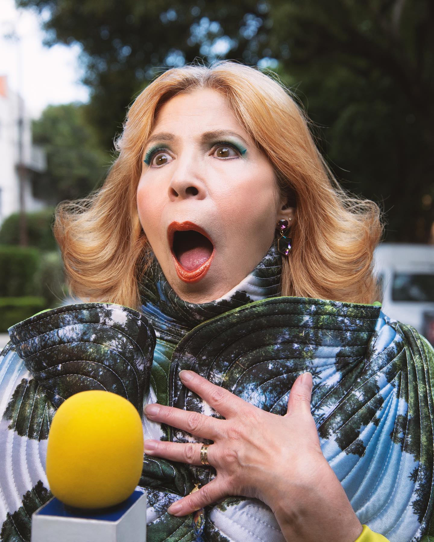 BREAKING NEWS — Look 3