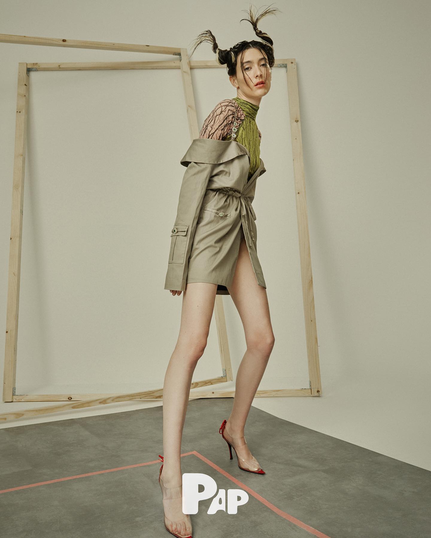 DE-STATIC — Look 3