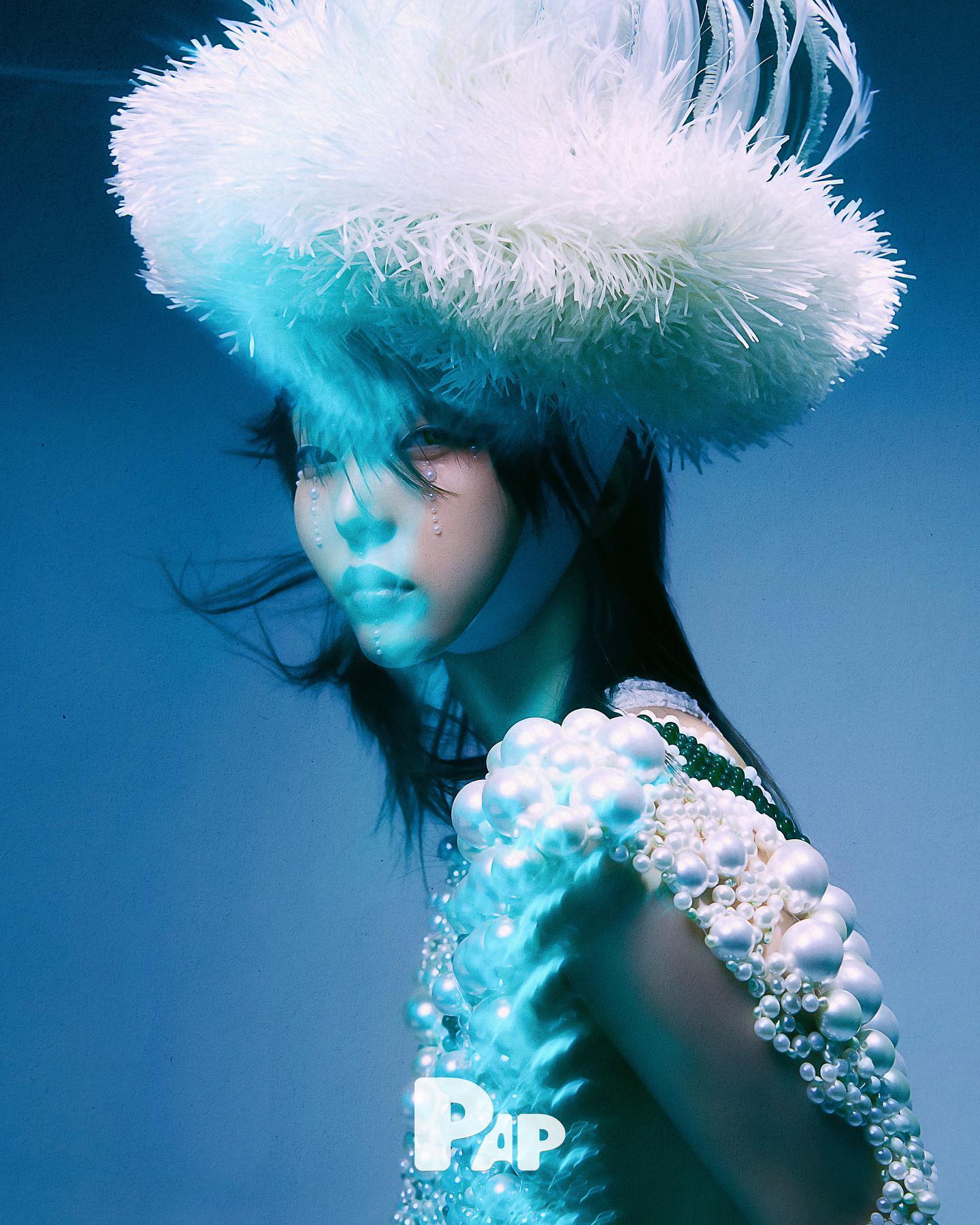 ETERNAL CARNIVAL — Look 1