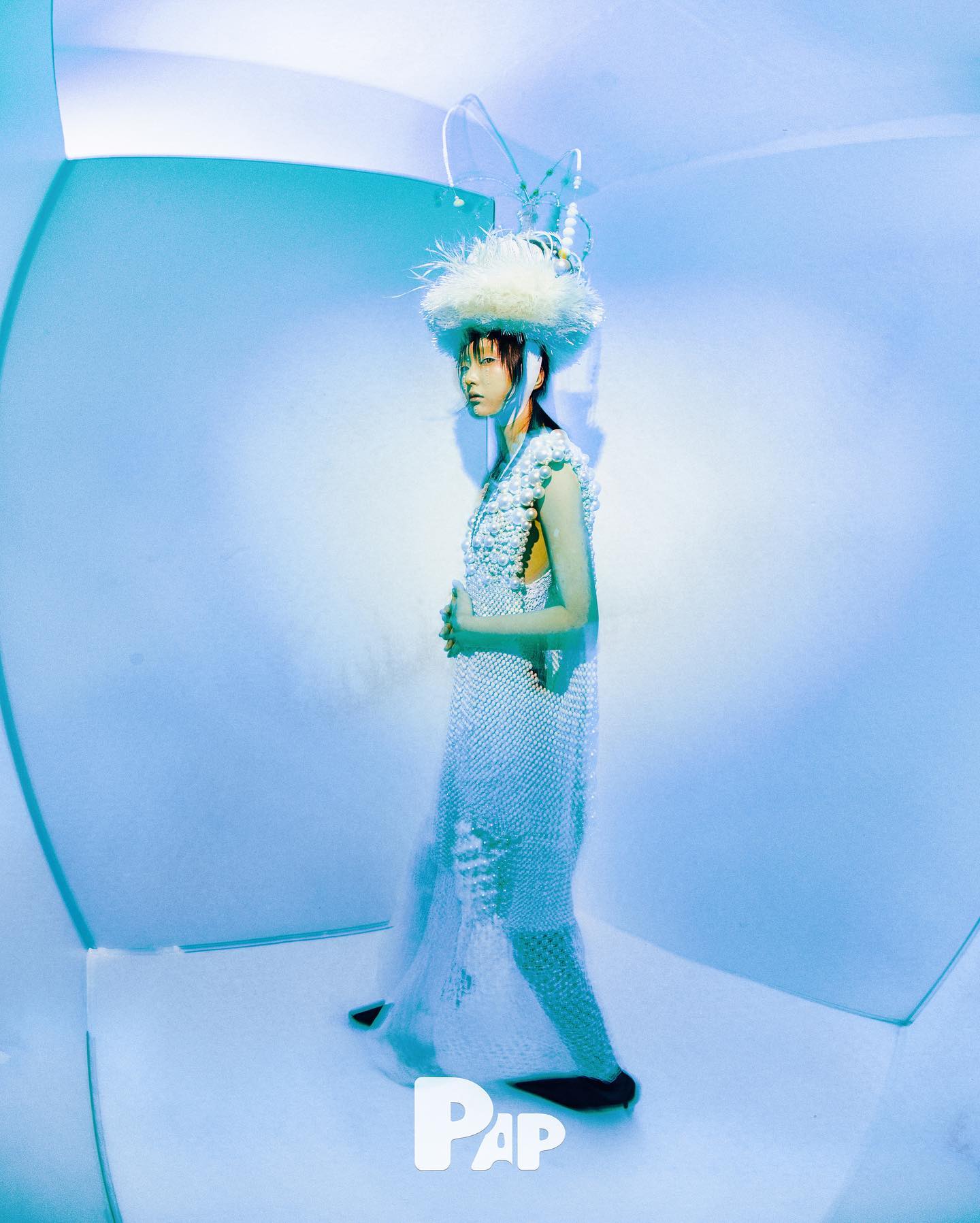 ETERNAL CARNIVAL — Look 2