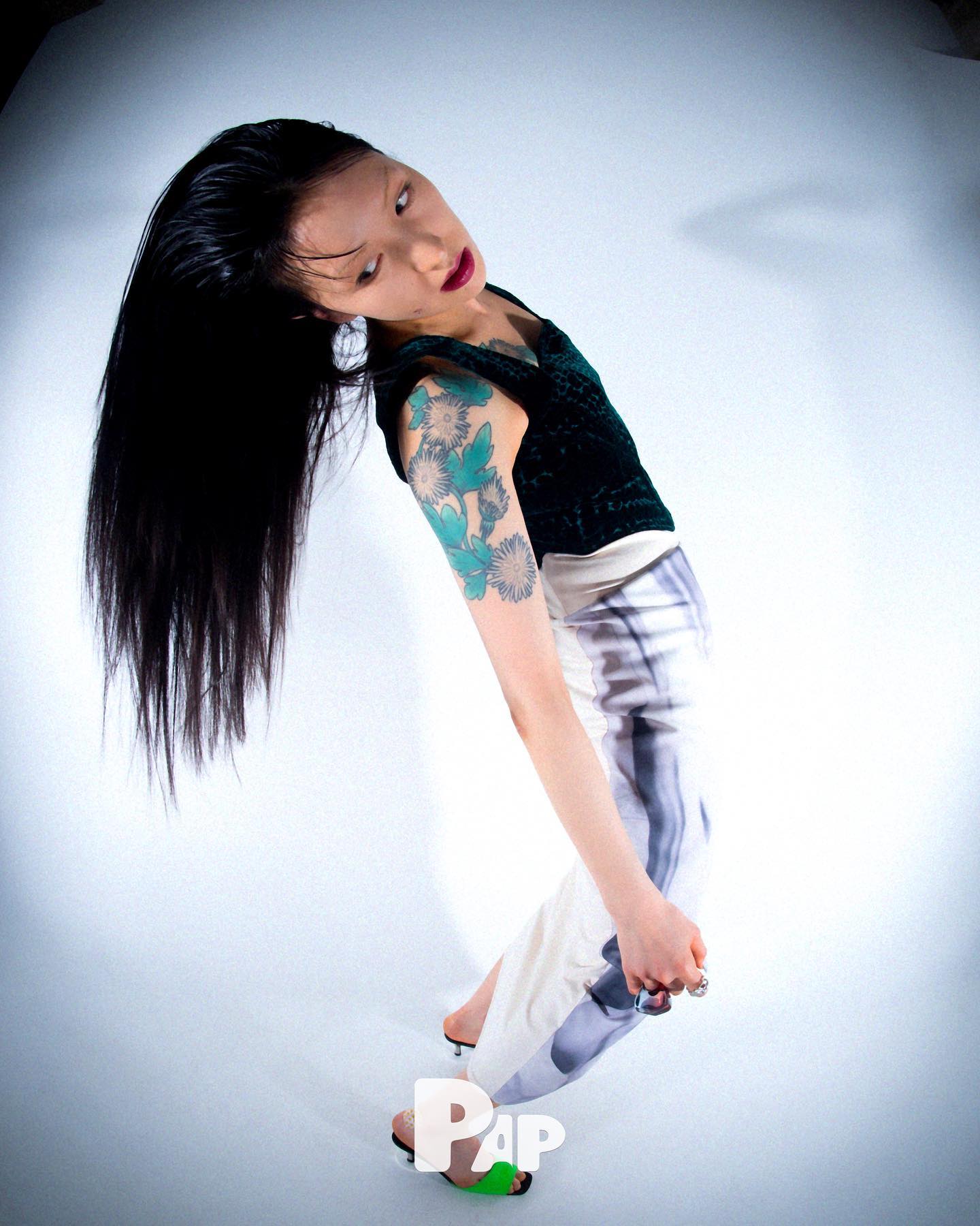 FLASH BACK — Look 5