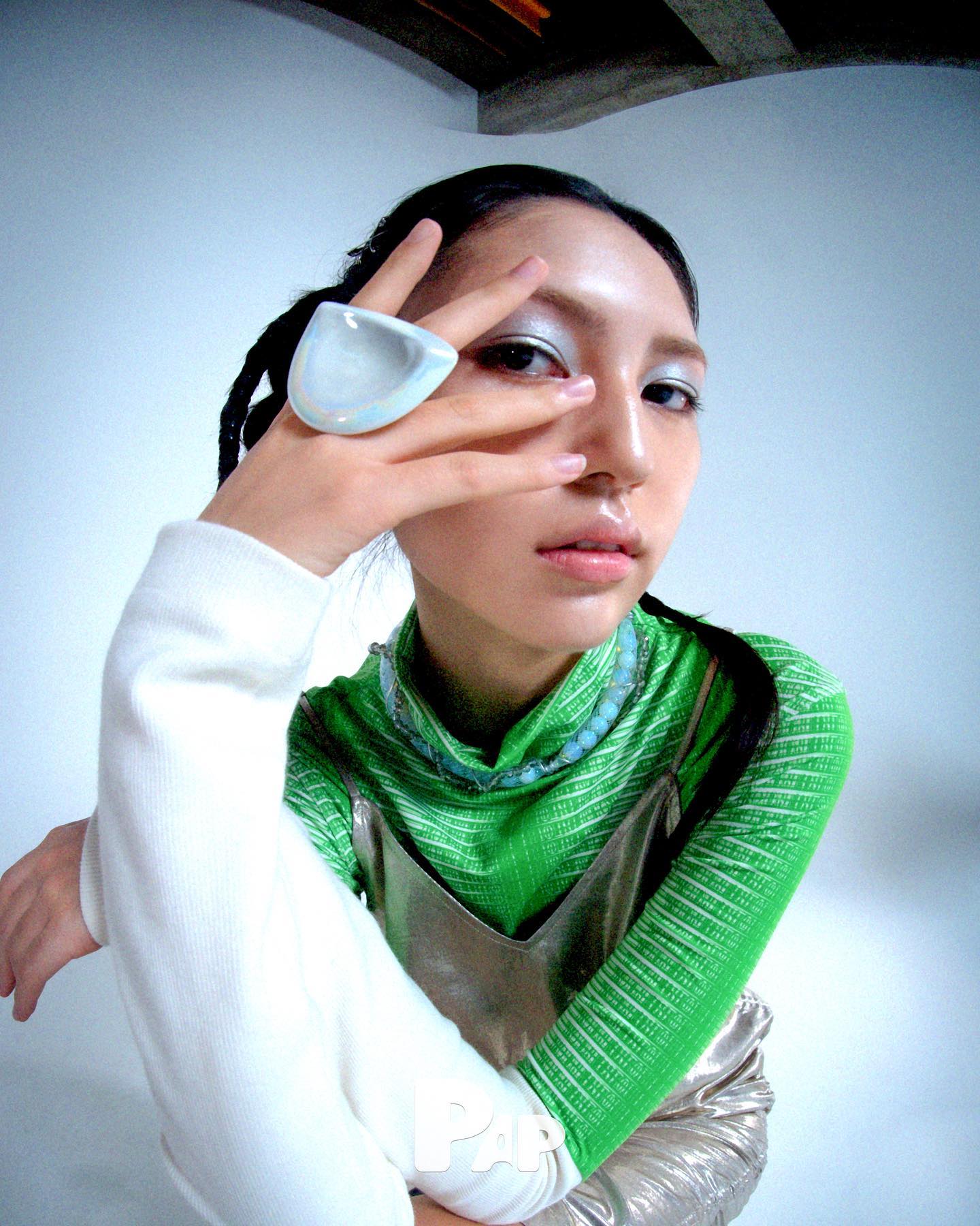 FLASH BACK — Look 6