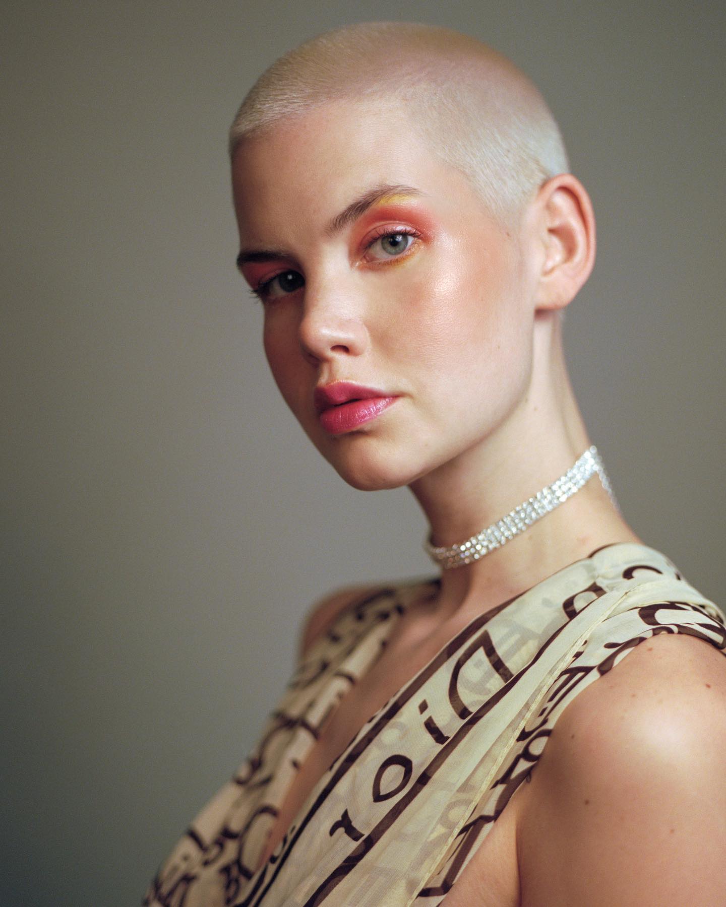 SILK & HONESTY — Look 4