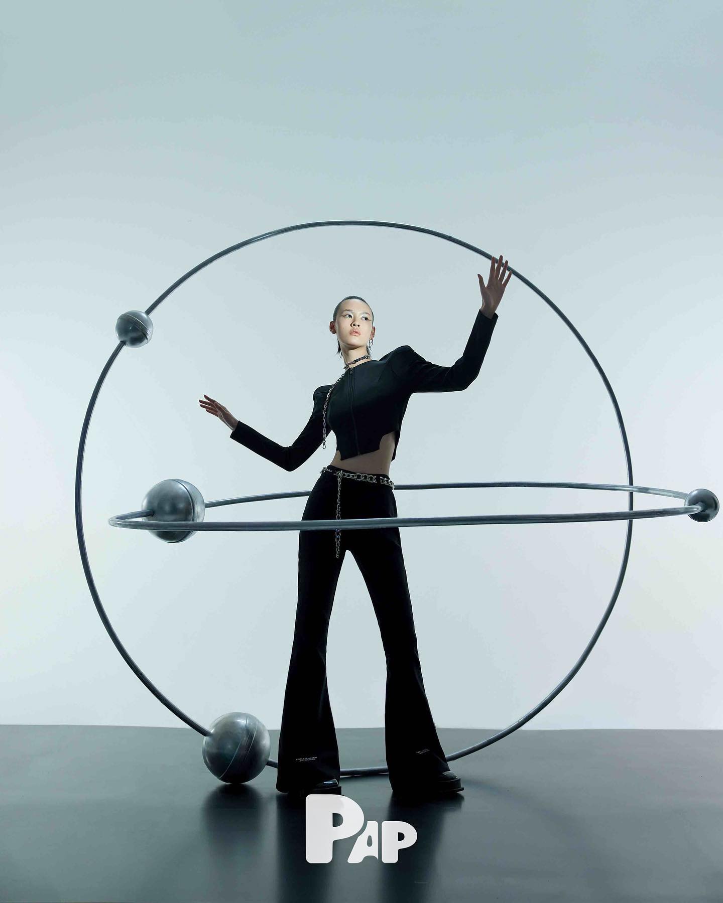 TRANSMITTANCE — Look 1