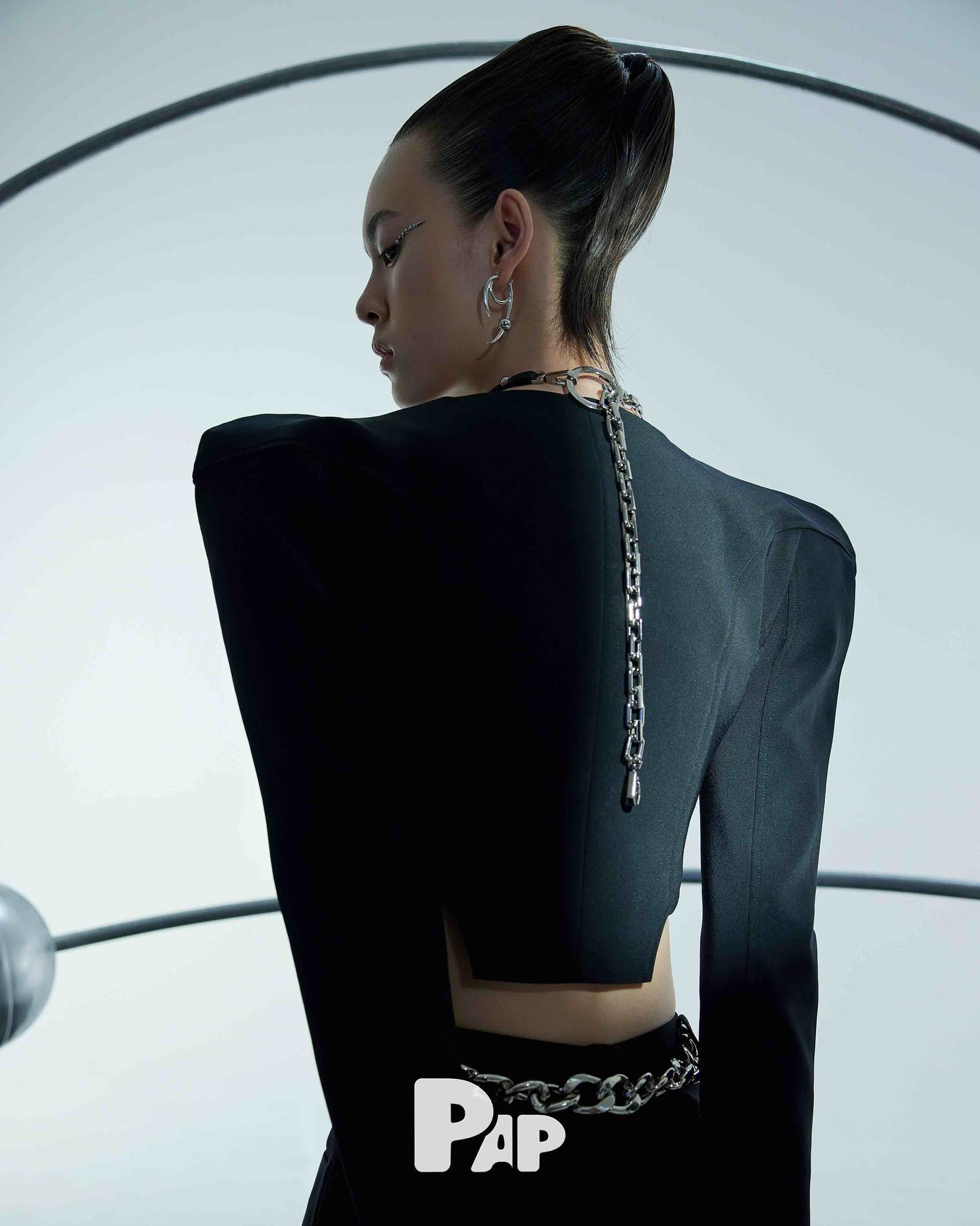 TRANSMITTANCE — Look 2
