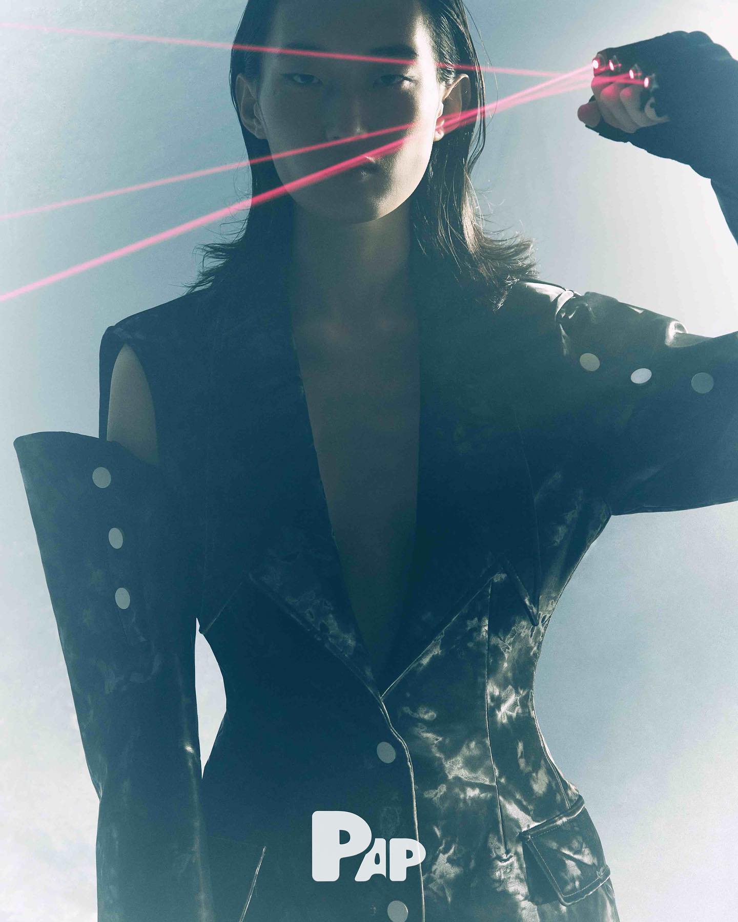 TRANSMITTANCE — Look 8