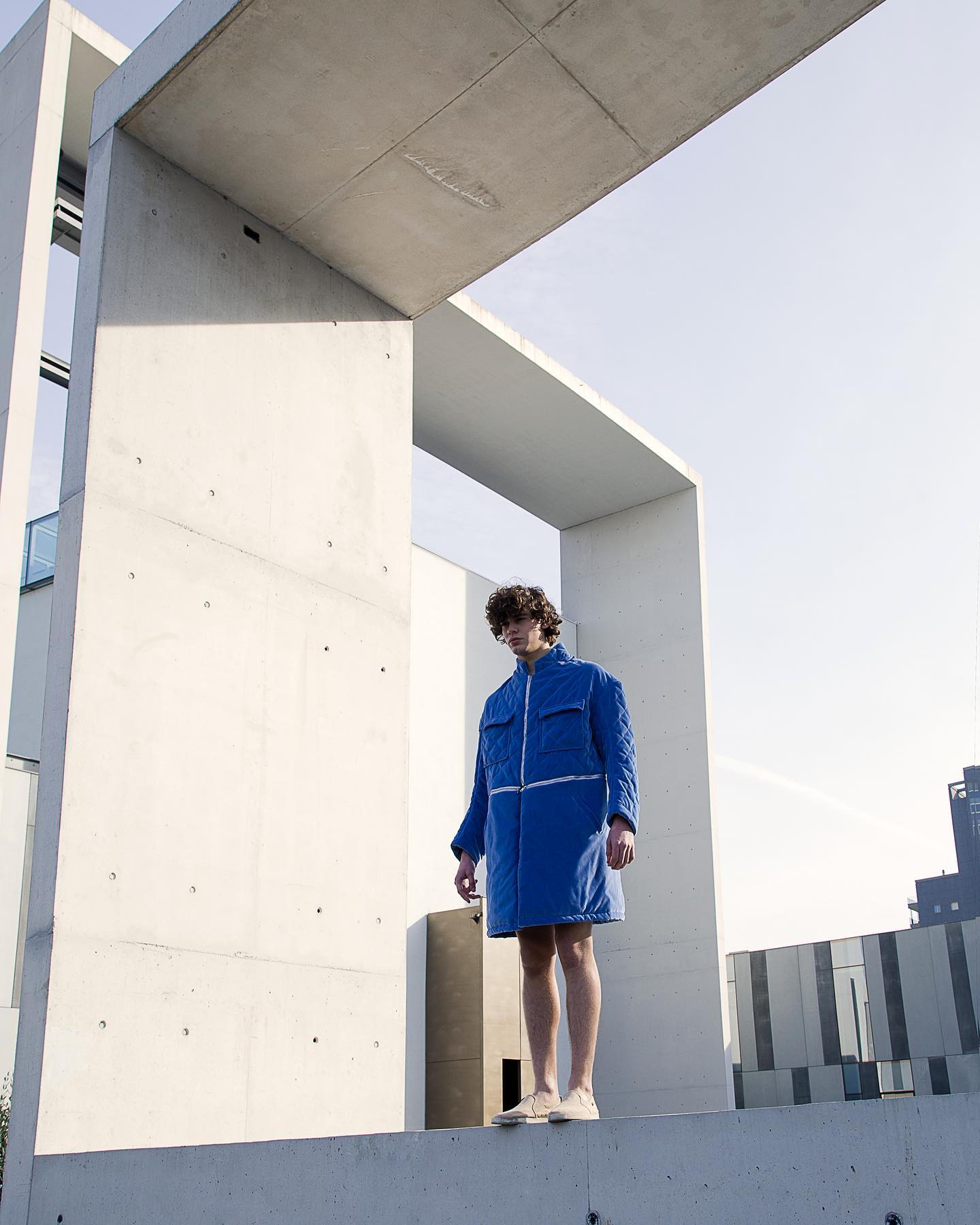 UNUSUAL SHAPE — Look 6