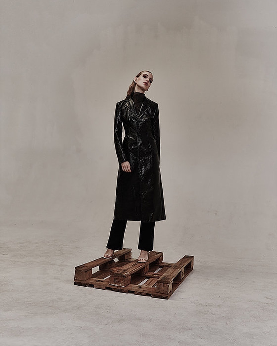 MODERN GOTHIC — Look 1