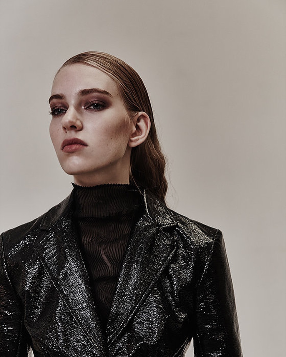 MODERN GOTHIC — Look 2