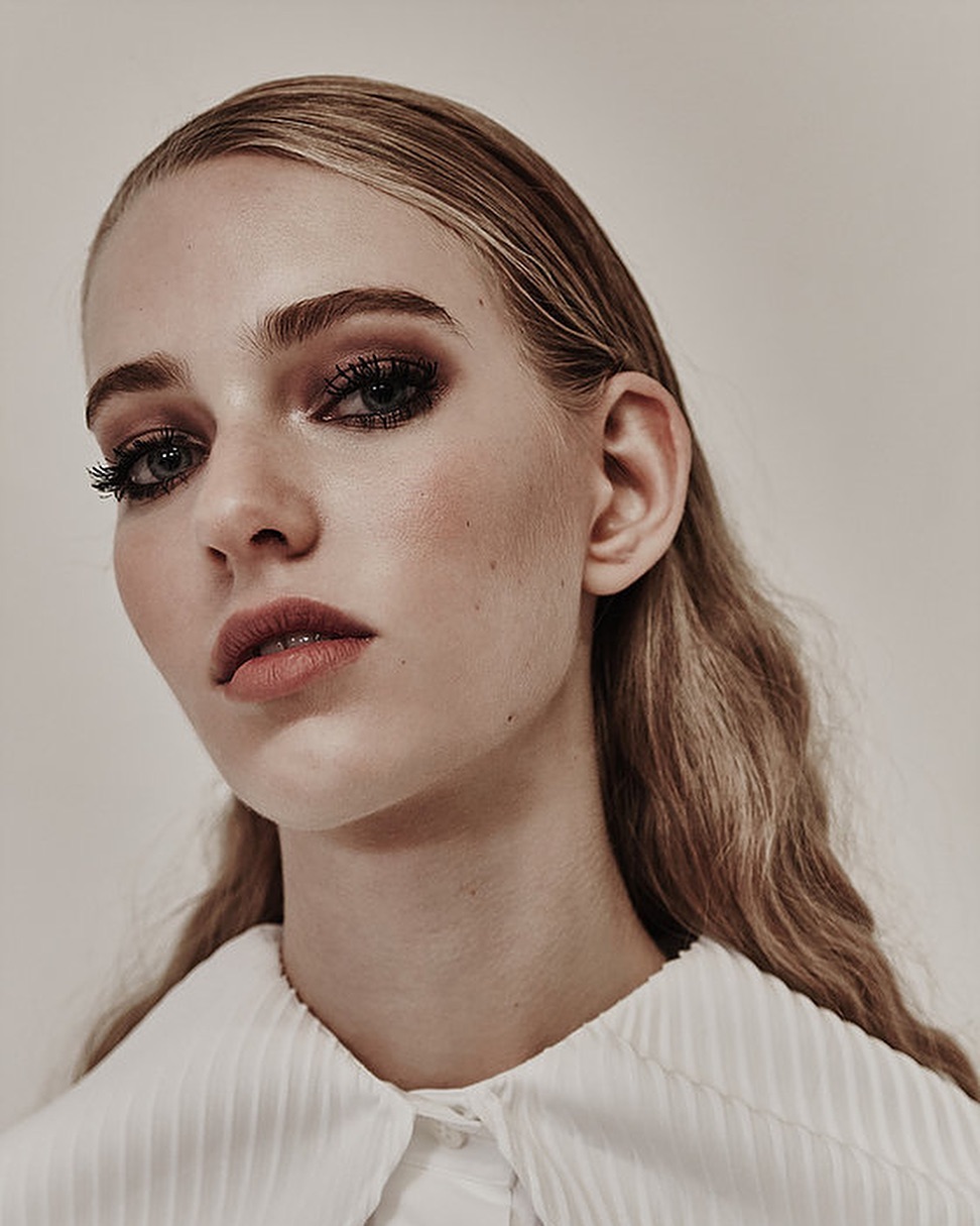 MODERN GOTHIC — Look 5