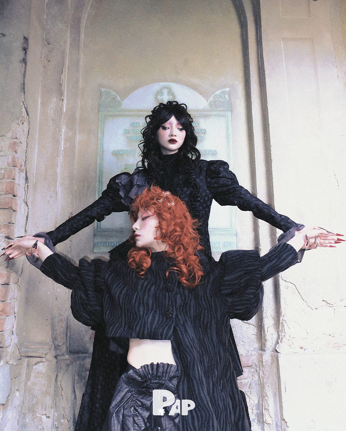 ESCAPE & WONDERLAND — Look 5