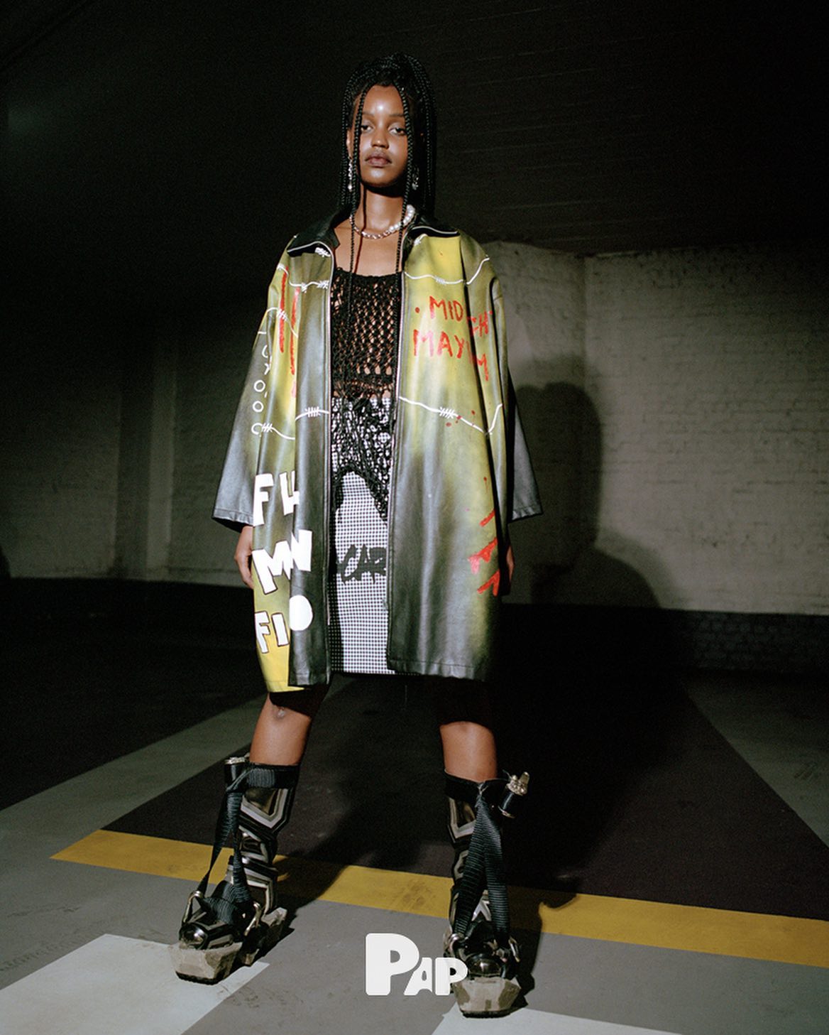 SOMEONE'S TRASH IS SOMEONE ELSE'S GLORY — Look 7