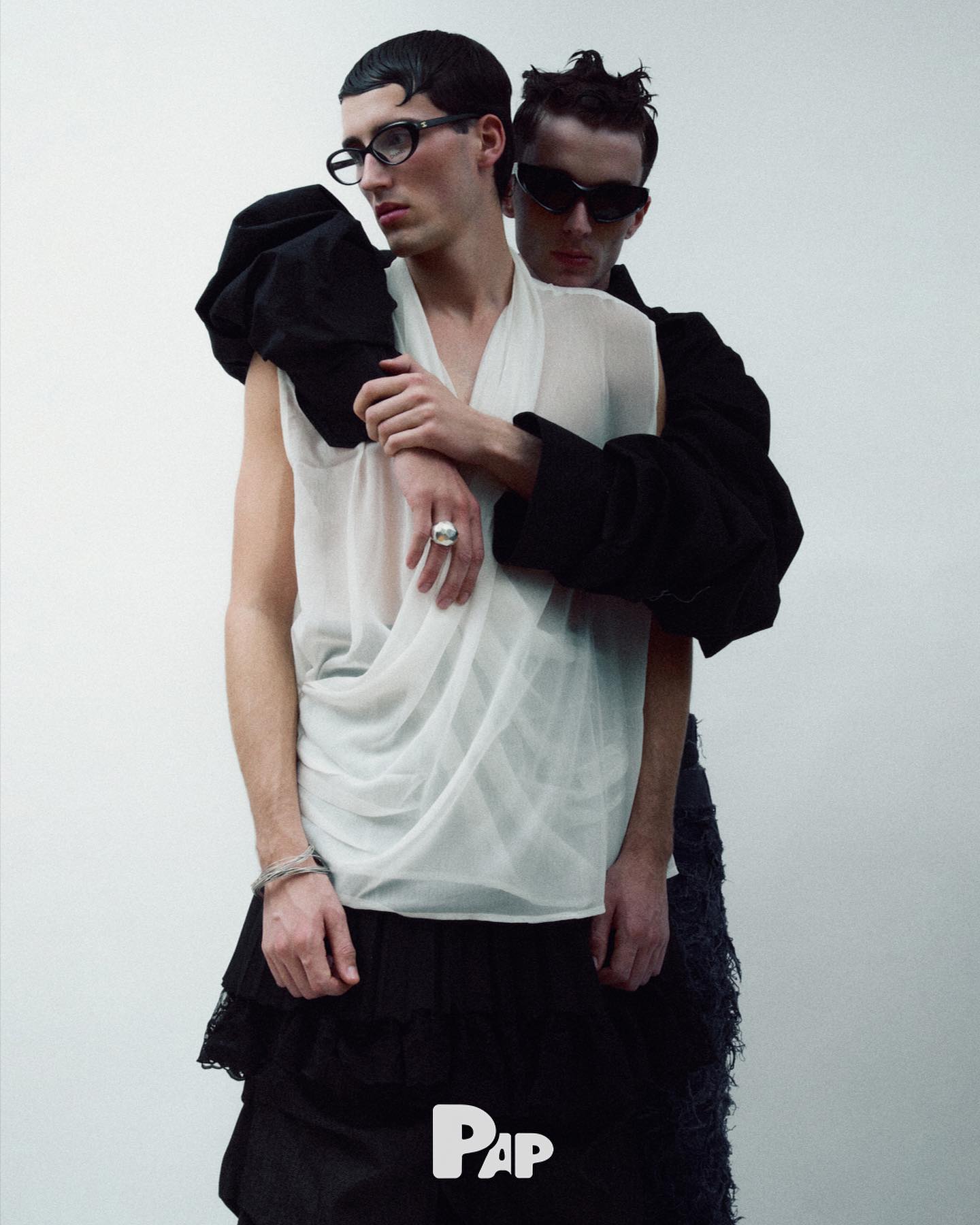 MIRROR IMAGE — Look 6