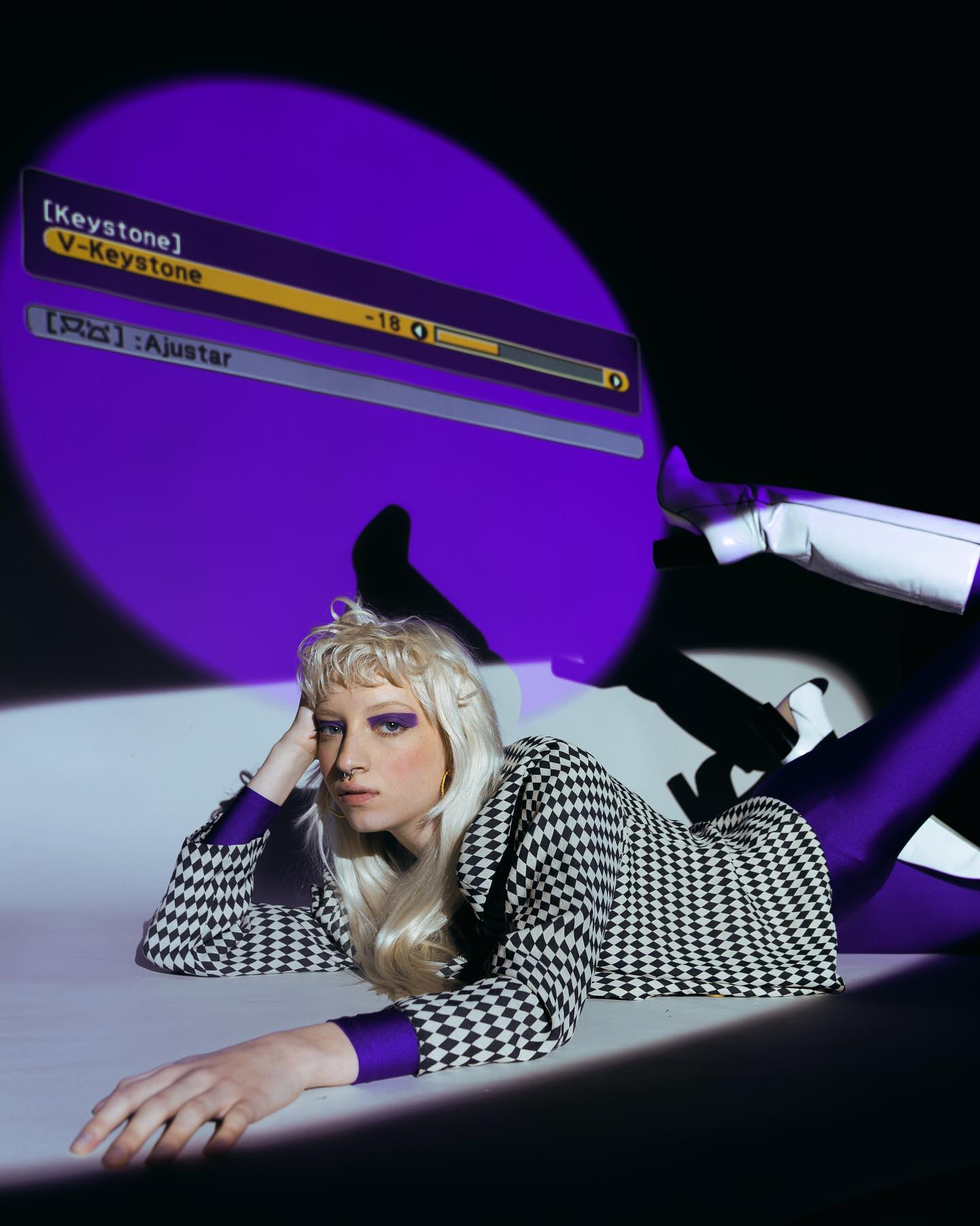 MAGNET'S CONTEXT — Look 1