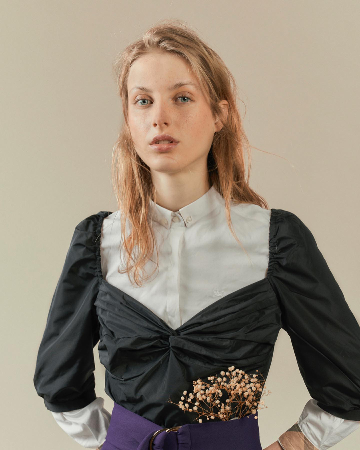 L'ETRANGER — Look 5