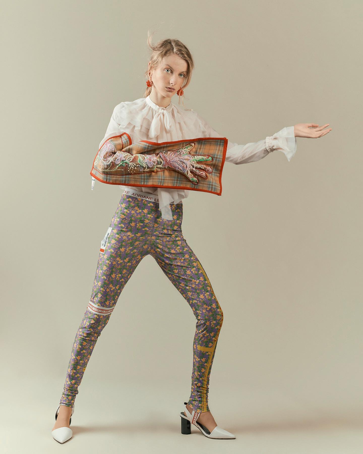 L'ETRANGER — Look 7