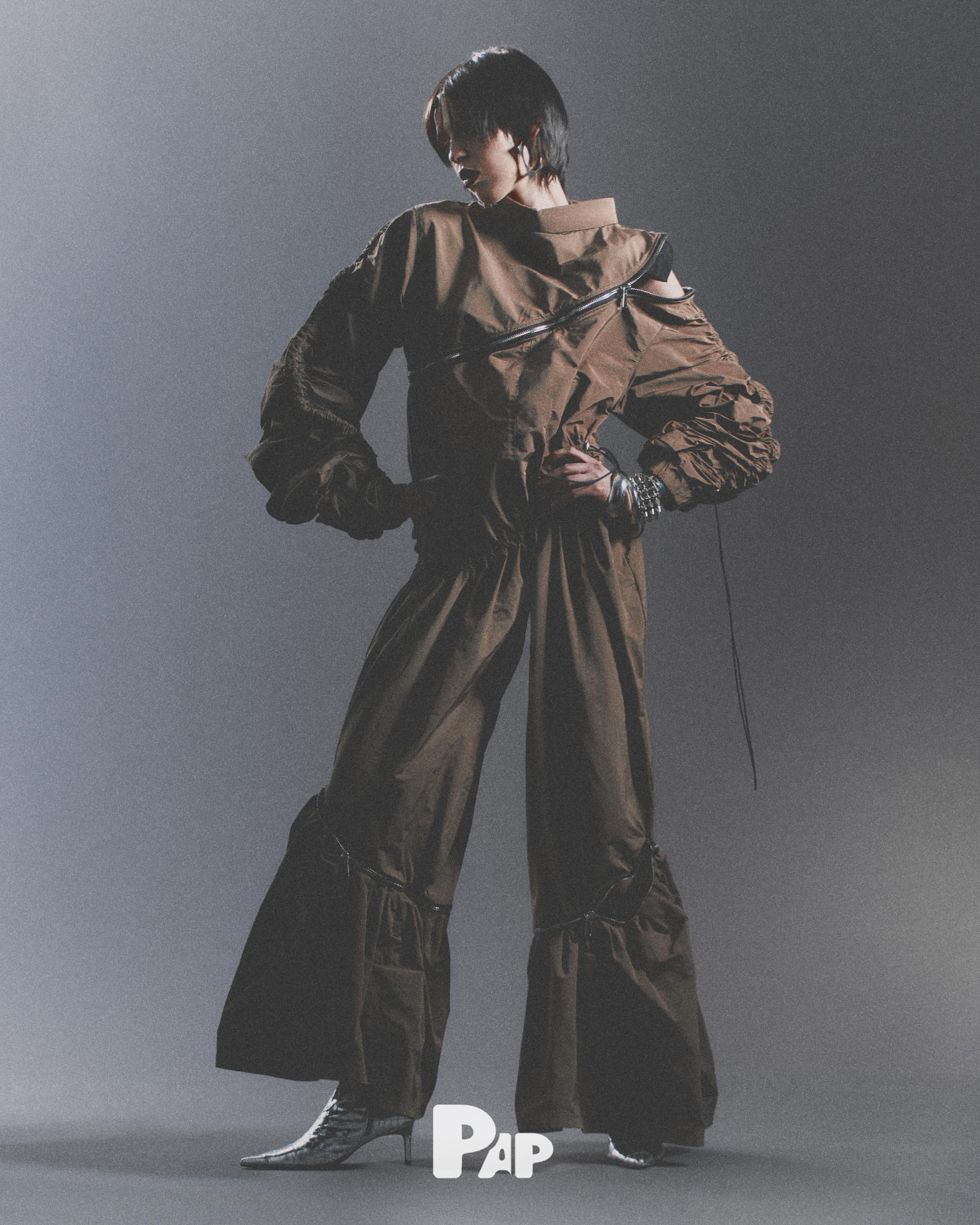 FEMME FATALE — Look 10