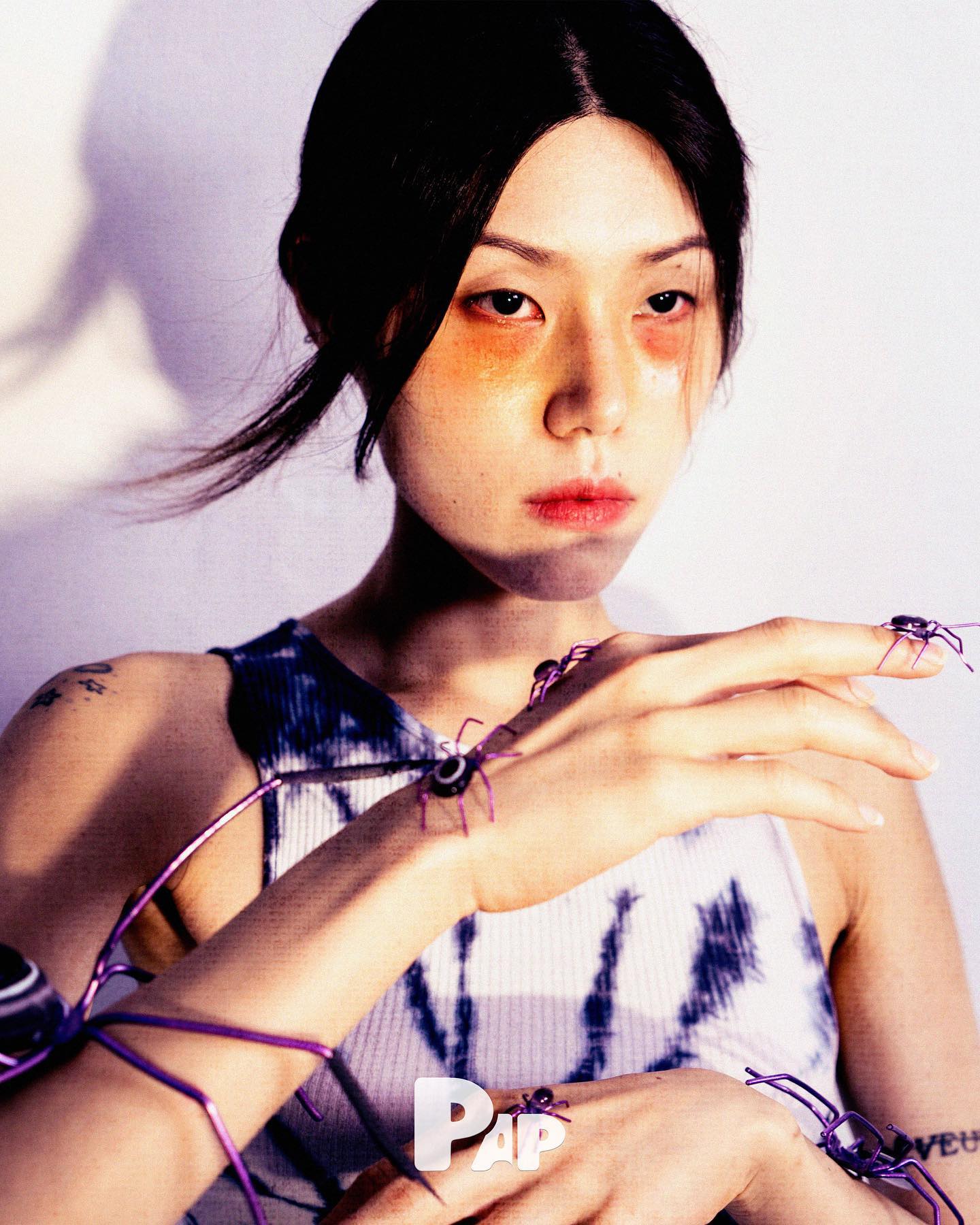 INSECT WORLD — Look 3