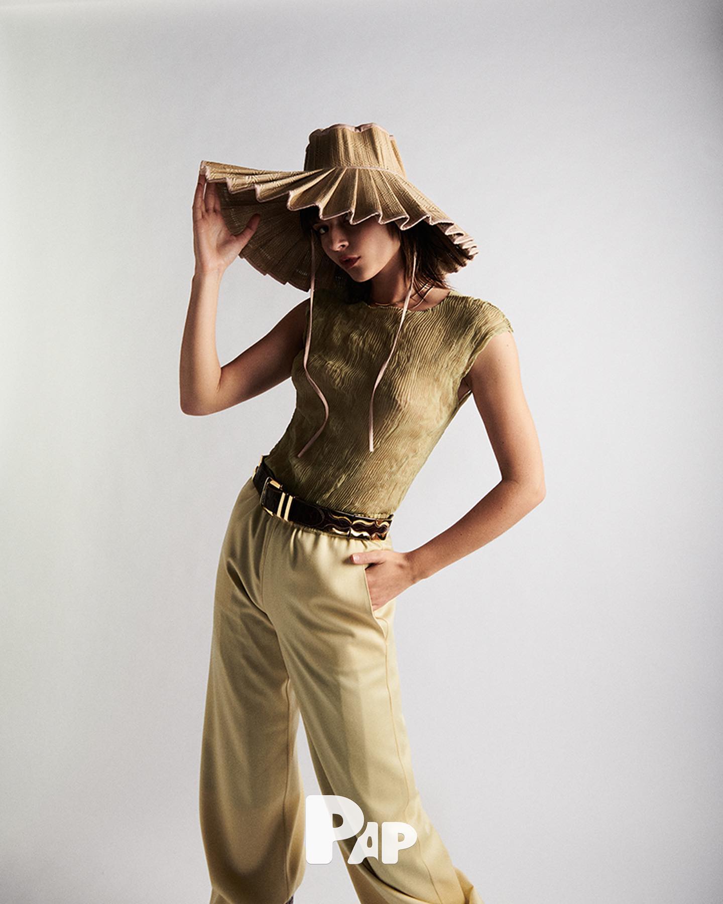 L'UNE OU L'AUTRE — Look 2