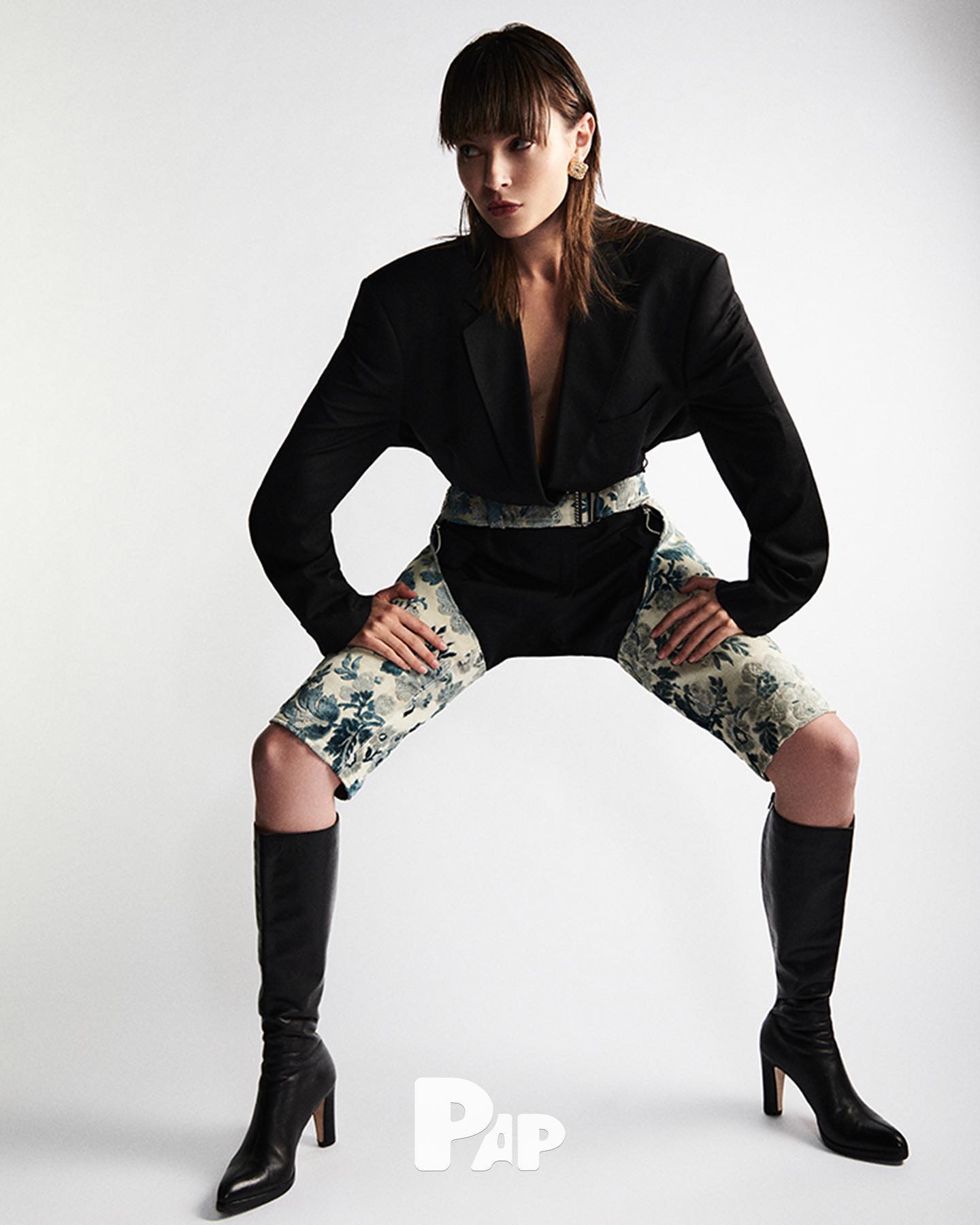 L'UNE OU L'AUTRE — Look 6