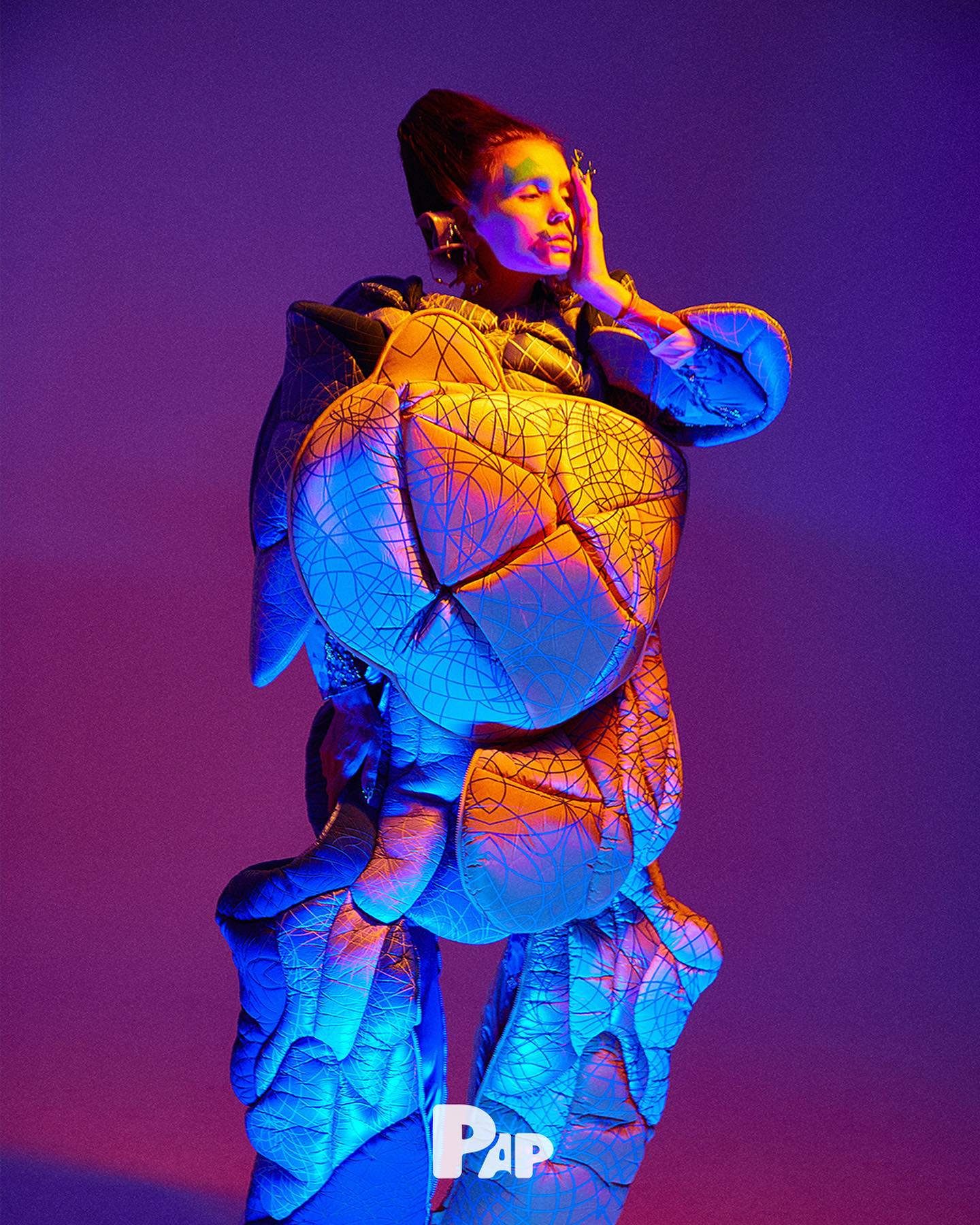 PARALLEL UNIVERSES — Look 8