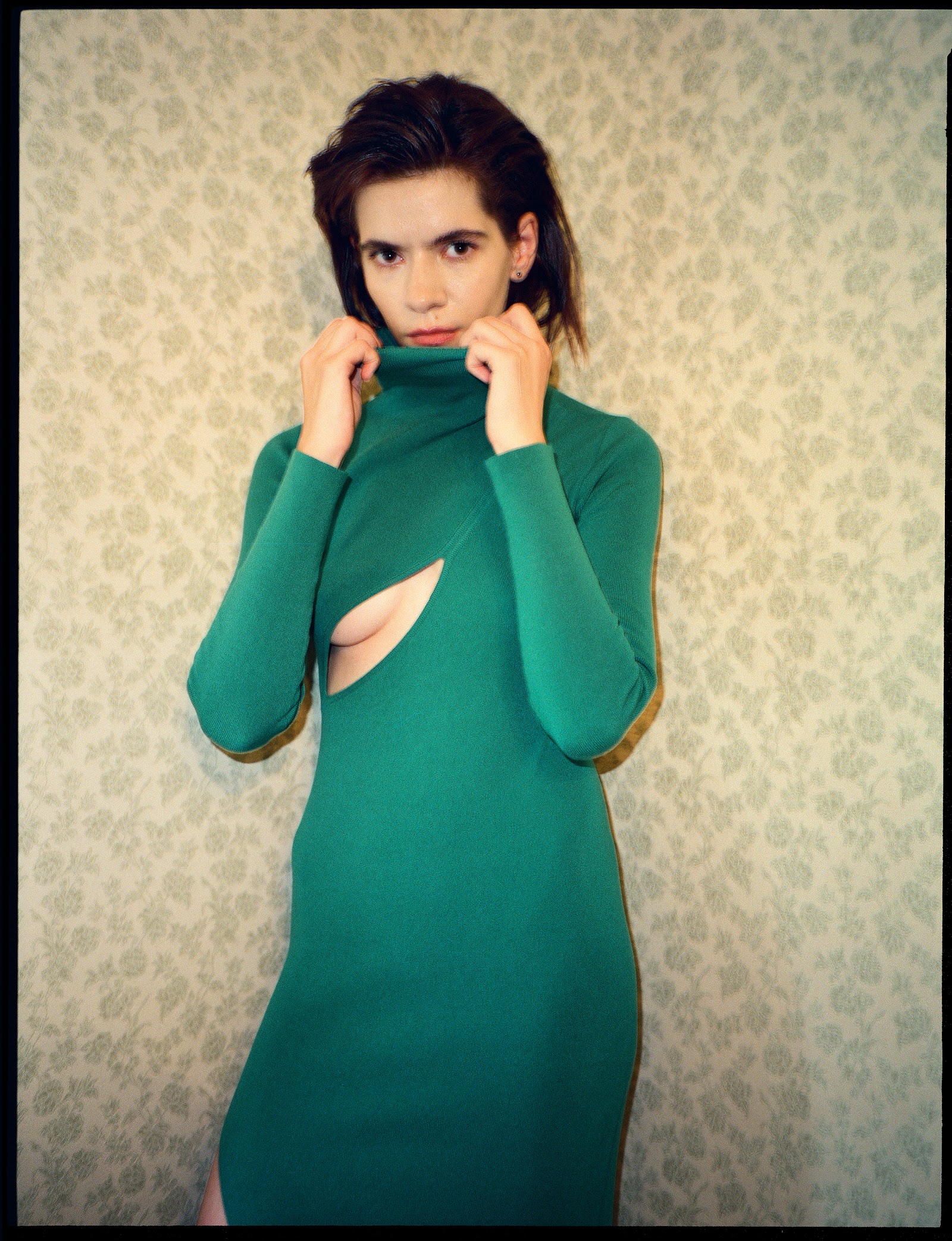 A FAMILY AFFAIR — Look 14