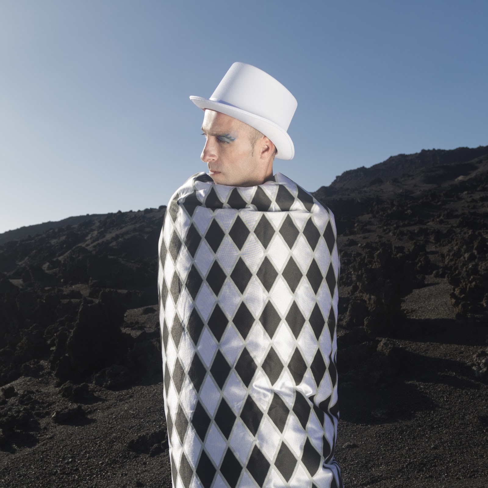 CIRCUS — Look 3
