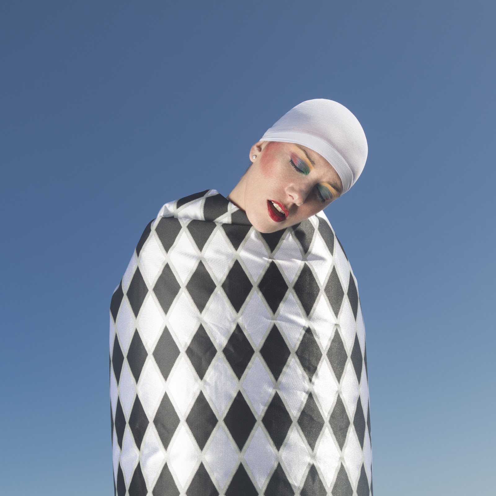CIRCUS — Look 8