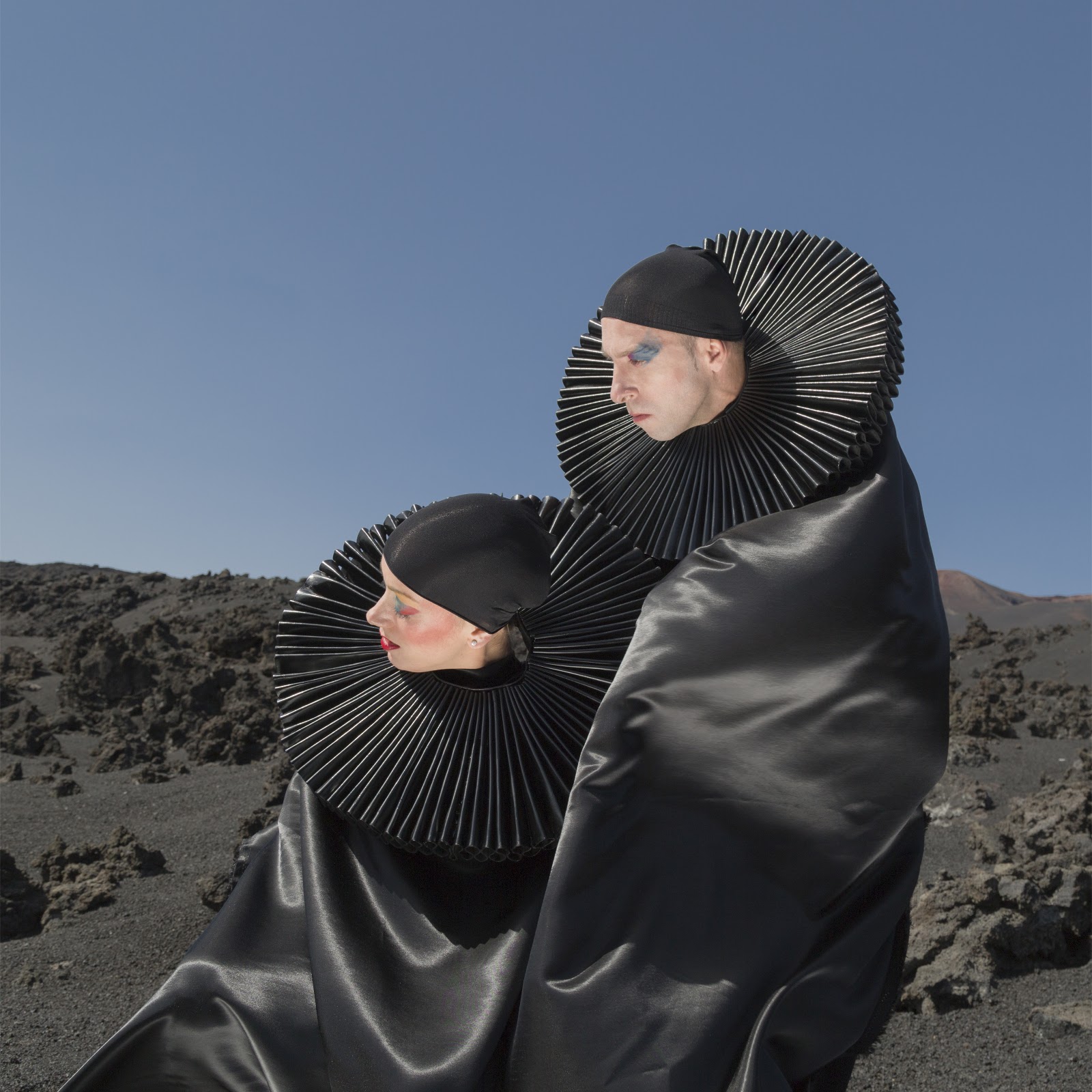 CIRCUS — Look 9