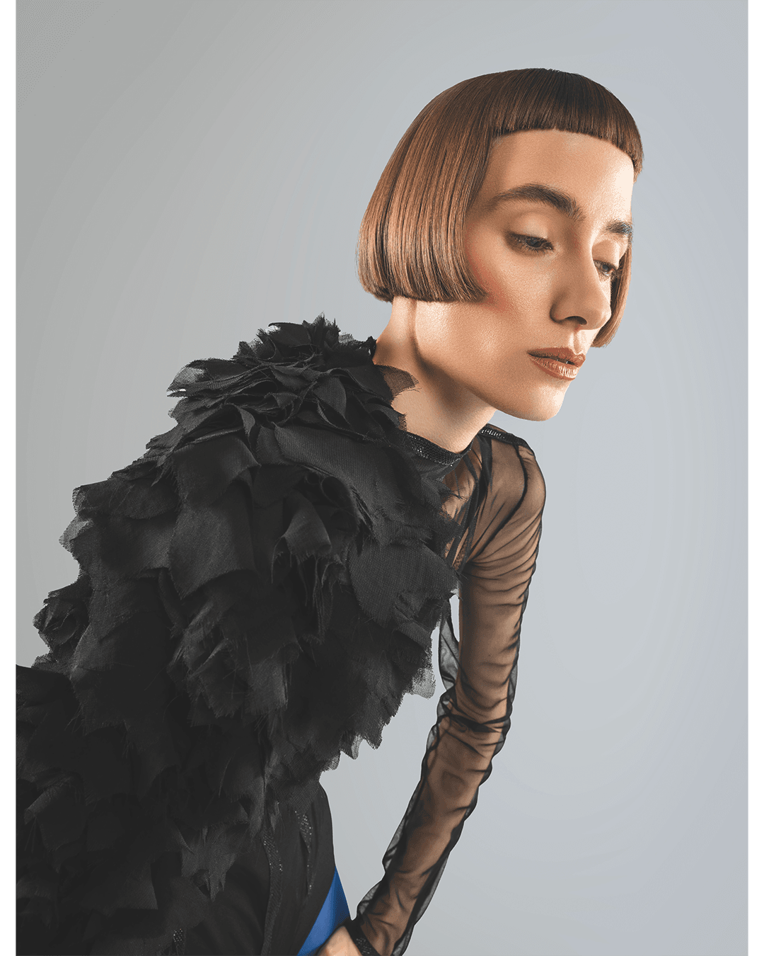 BROKEN IDENTITY — Look 5