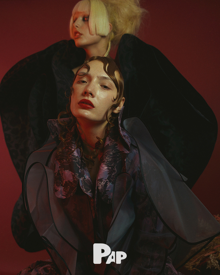 HELL FLOWERS — Look 10