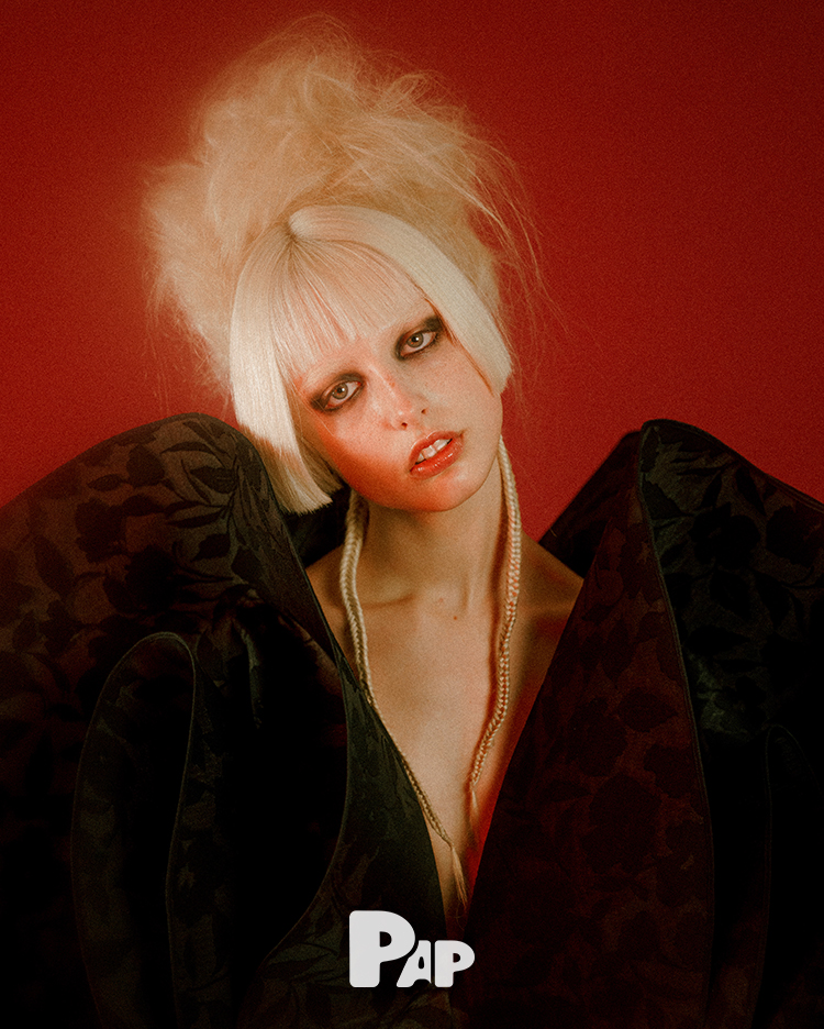 HELL FLOWERS — Look 11