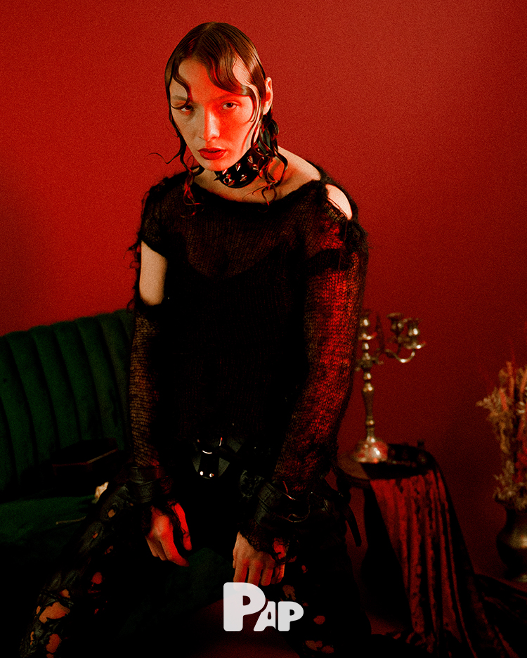 HELL FLOWERS — Look 15