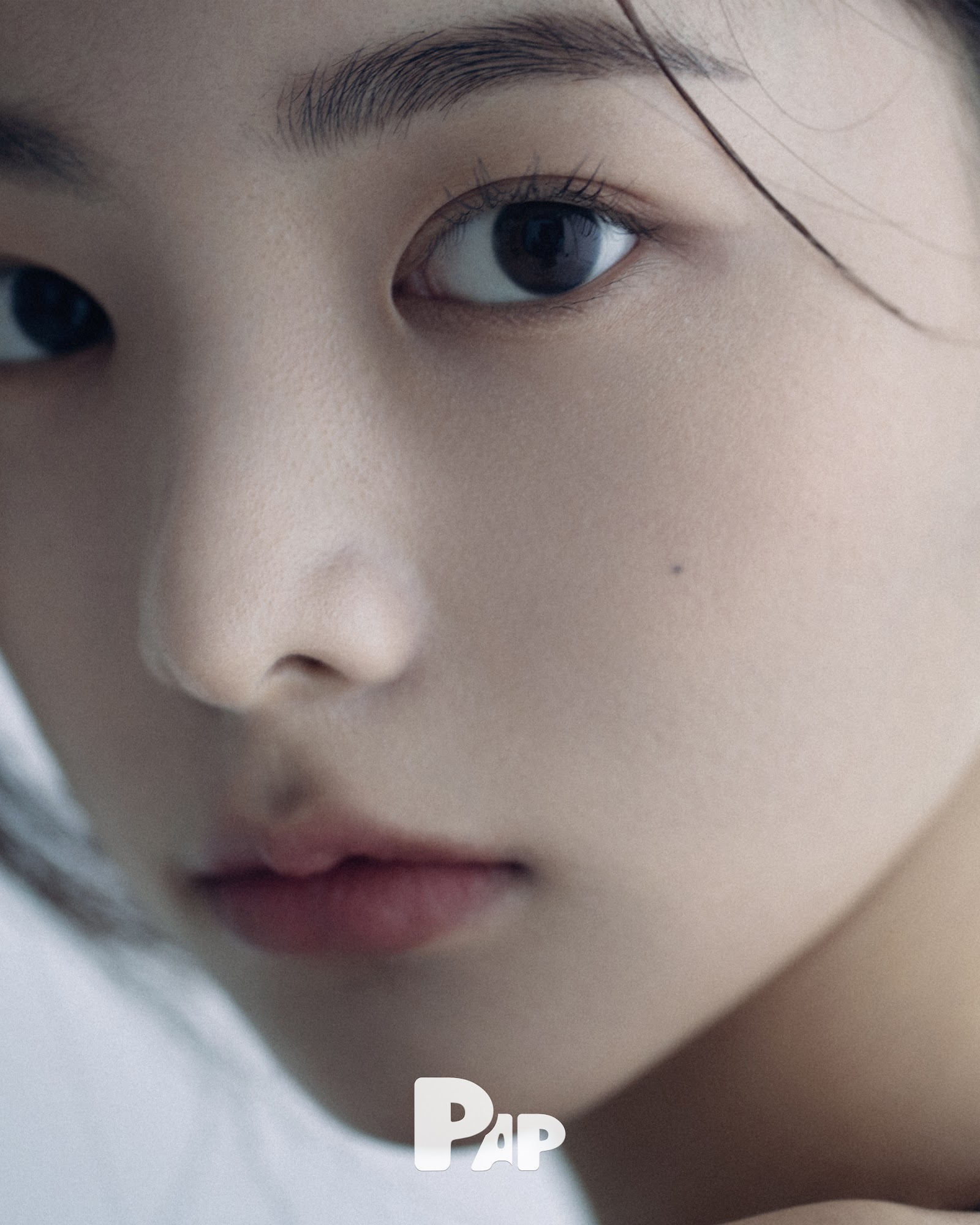BLOOMING — Look 3