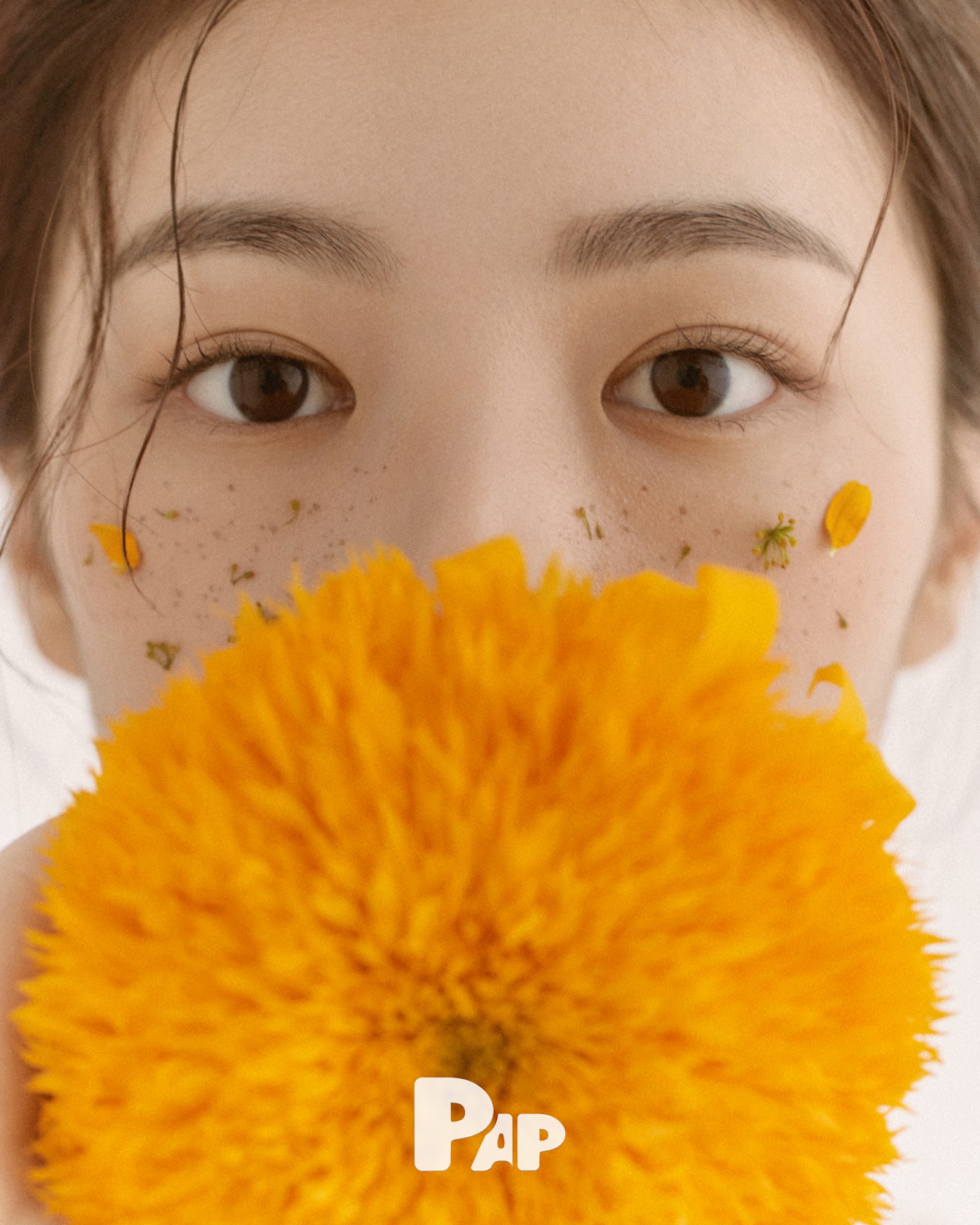 BLOOMING — Look 6