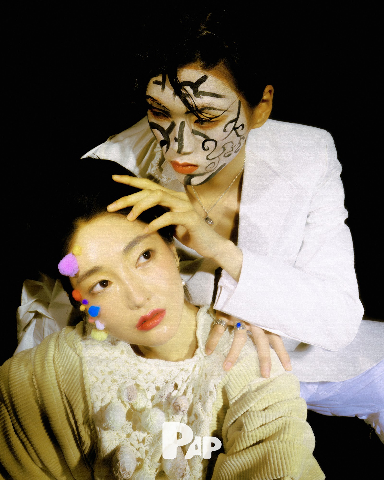 THE AMBIVALENCE OF BEAUTY — Look 11