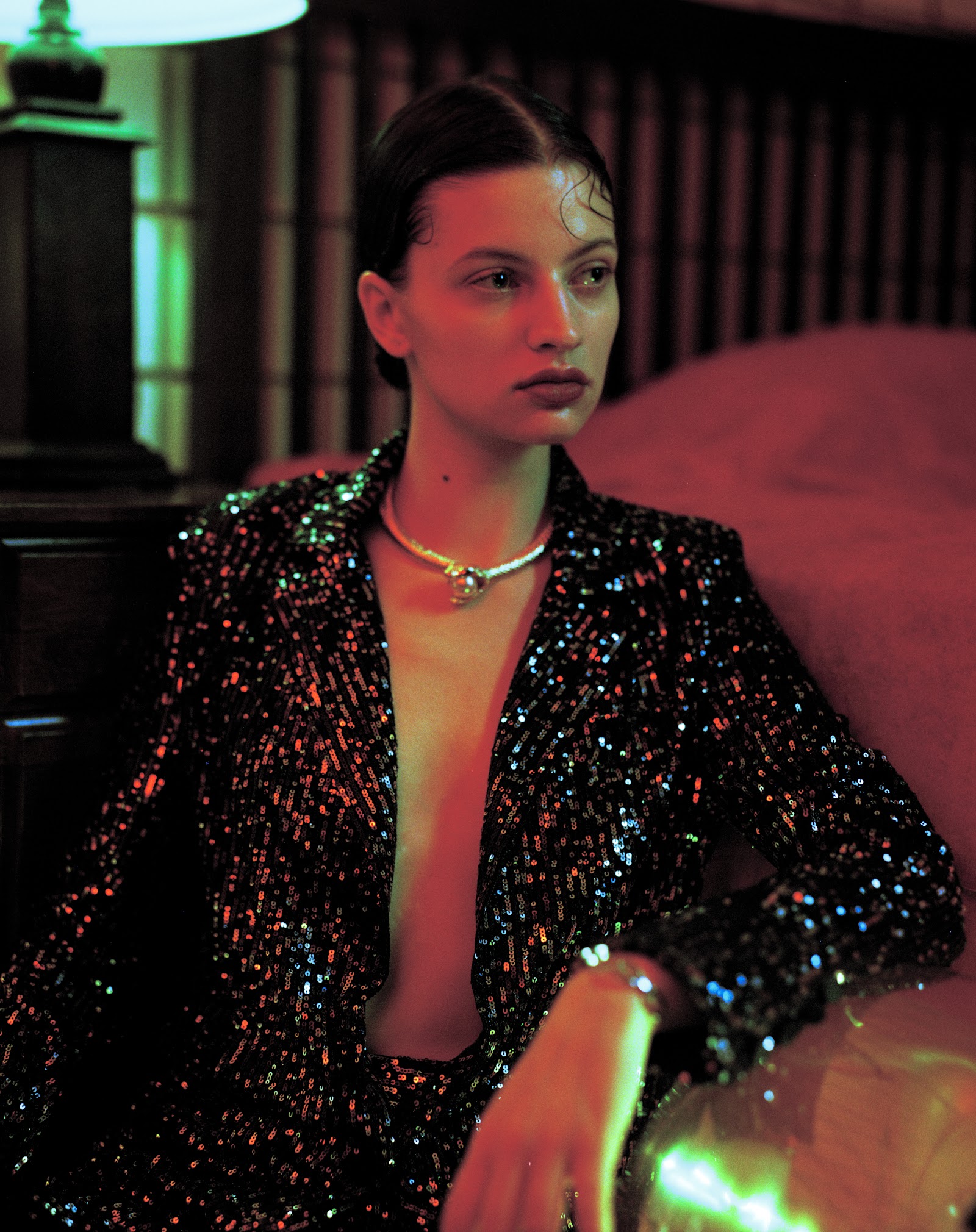 OUTSHINED NIGHT — Look 11