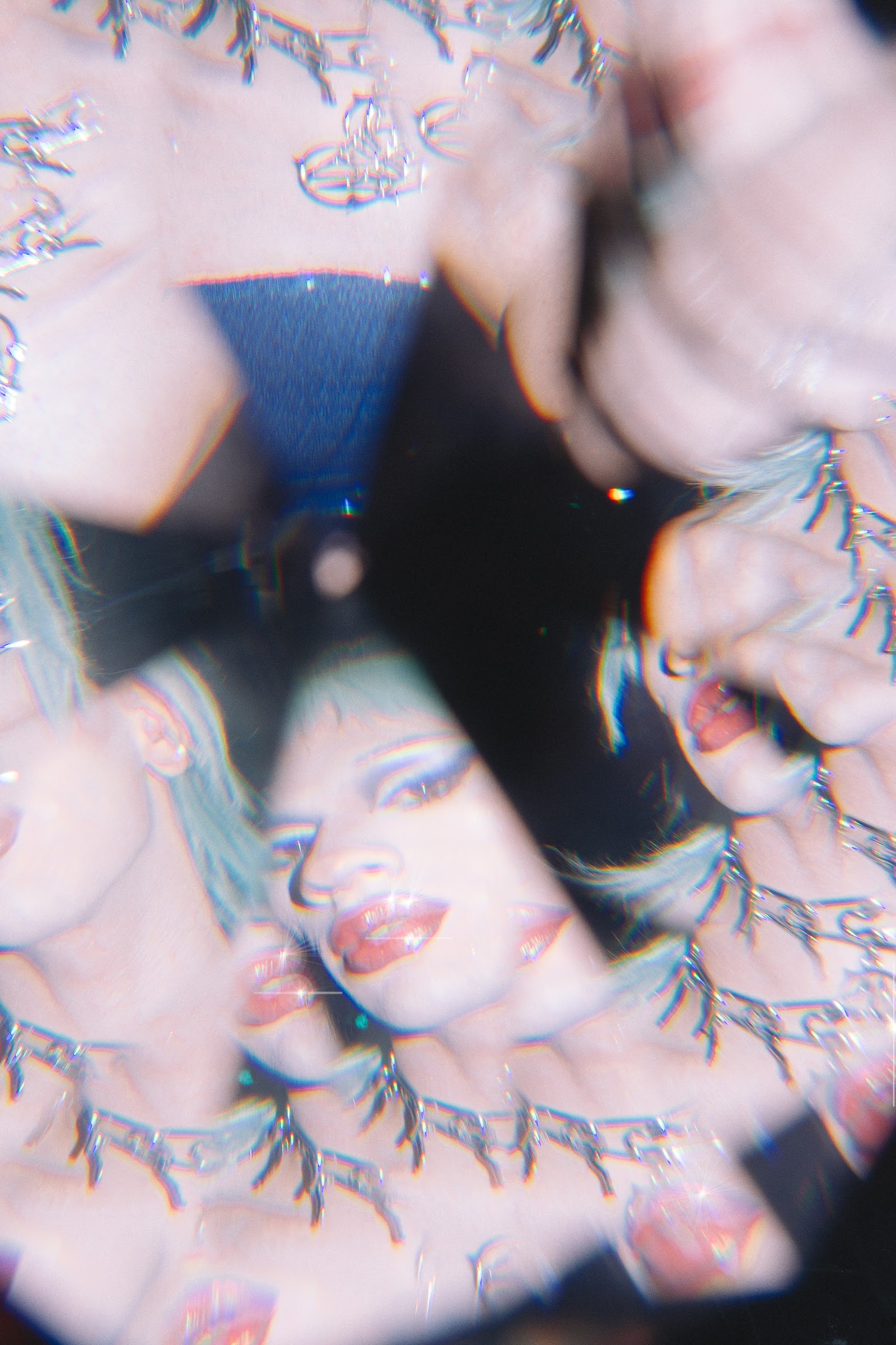 VESPERTINE-ANTRE — Look 1