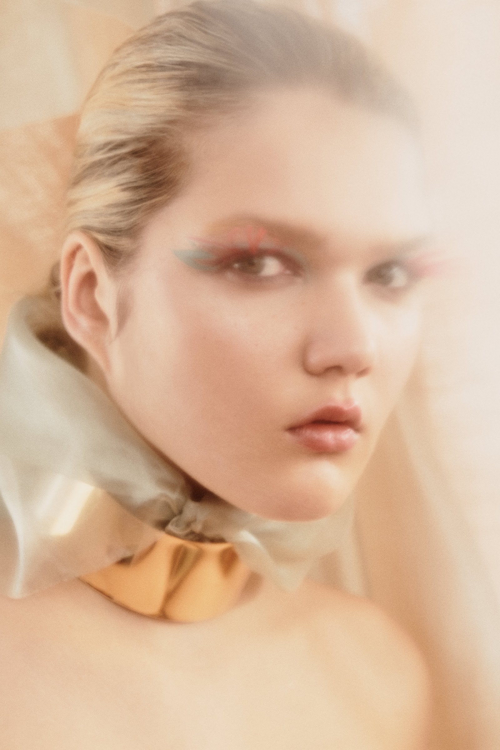 CRYSTAL DREAMS — Look 6