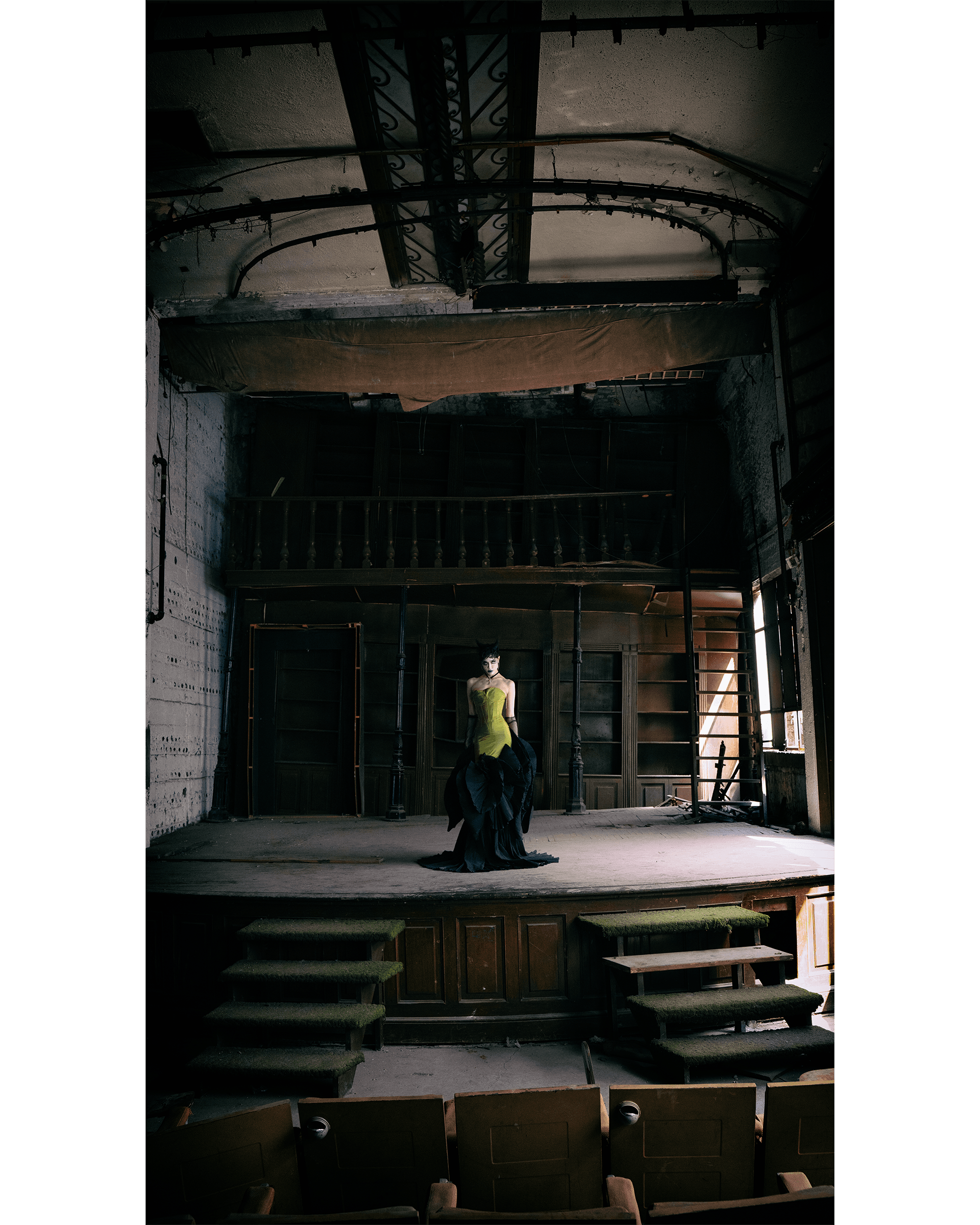 Echoes of the forgotten — Look 3
