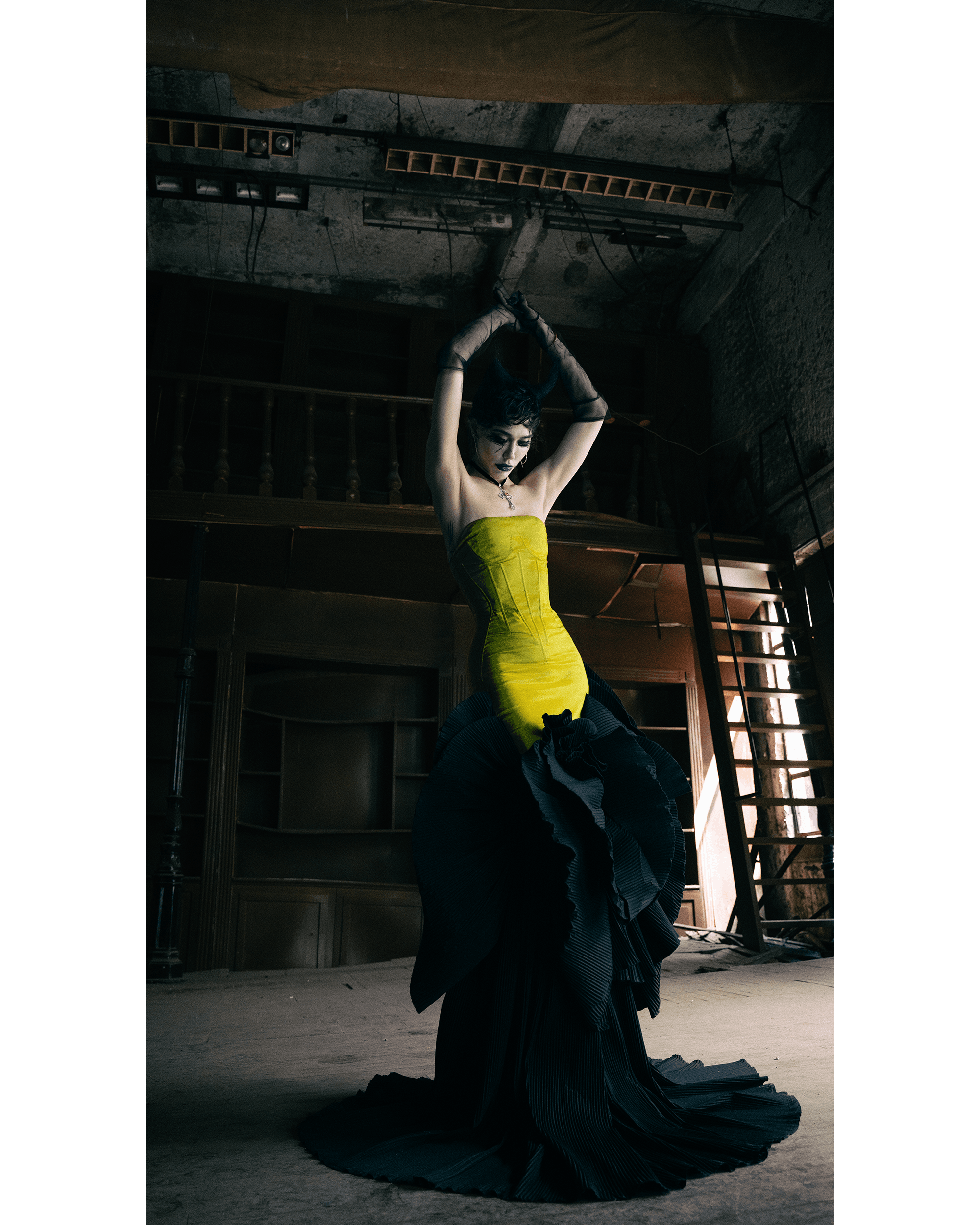 Echoes of the forgotten — Look 4