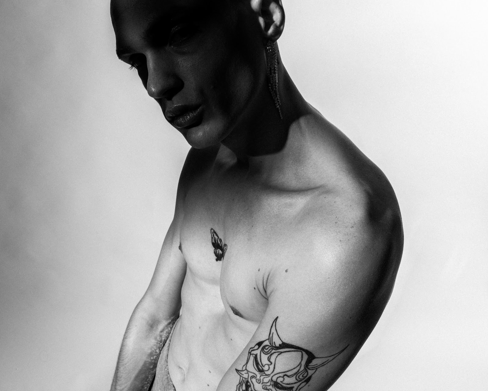TELL ME I AM MANLY — Look 3