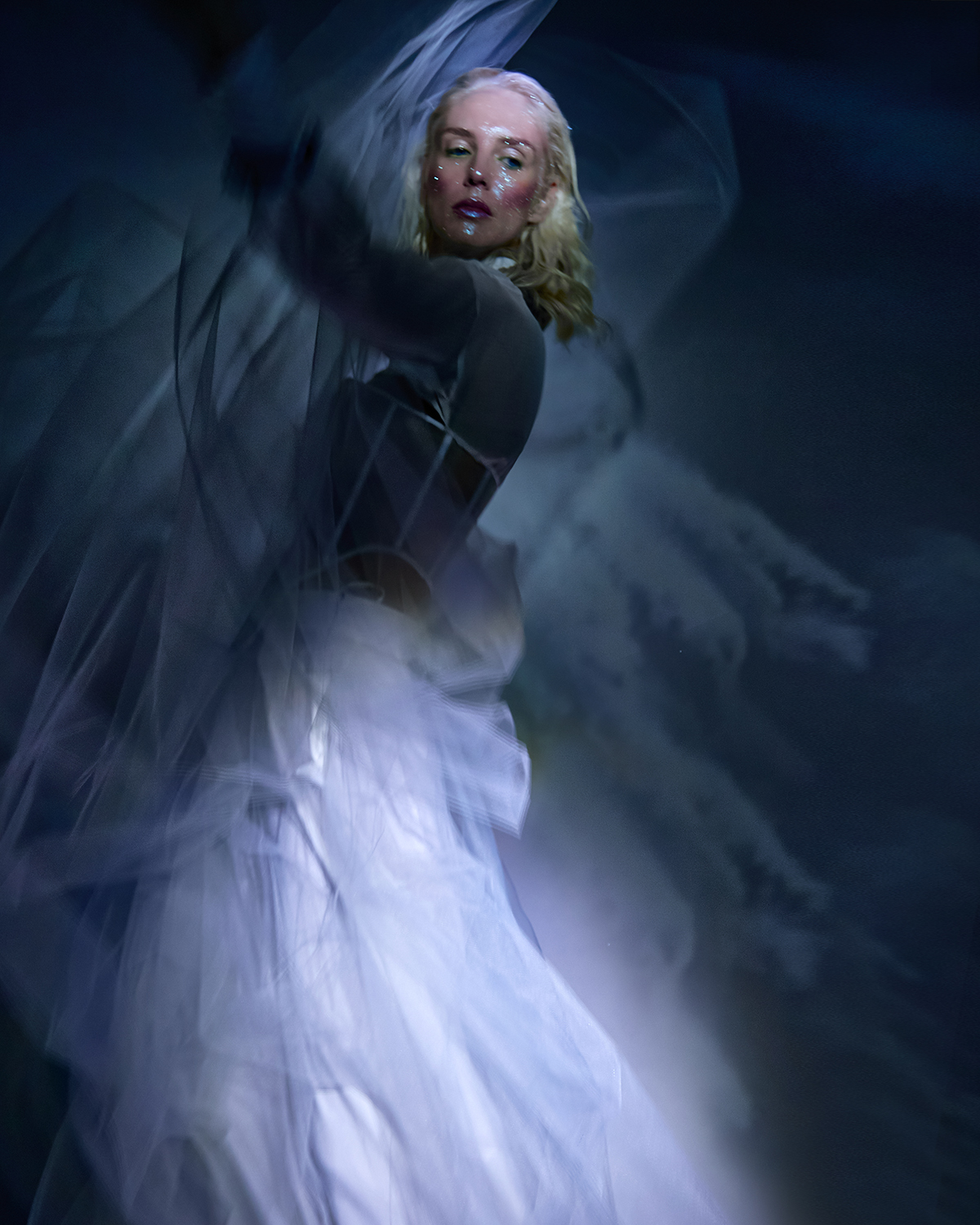 LIKE A STORM — Look 6