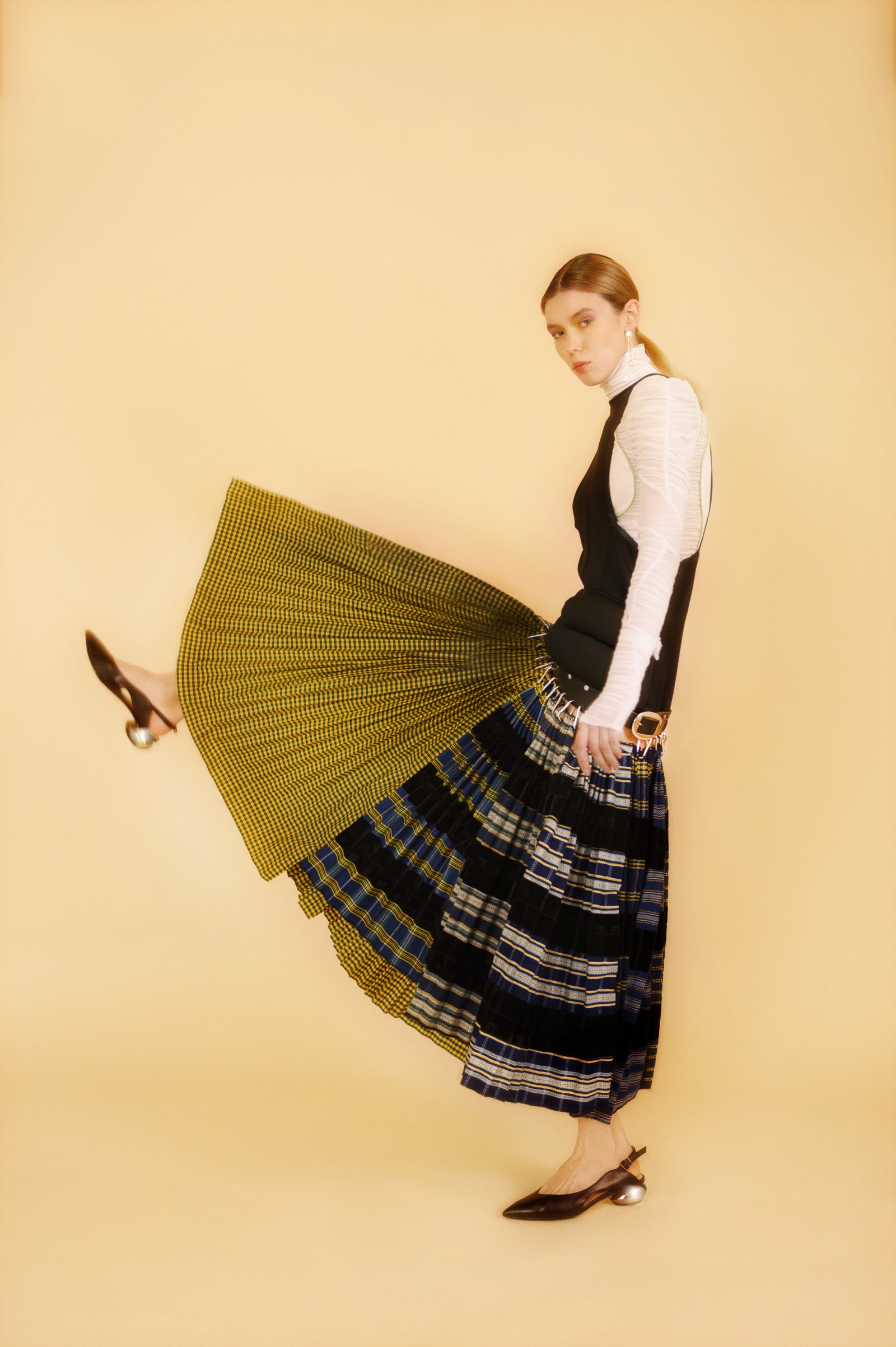 HIS — Look 3