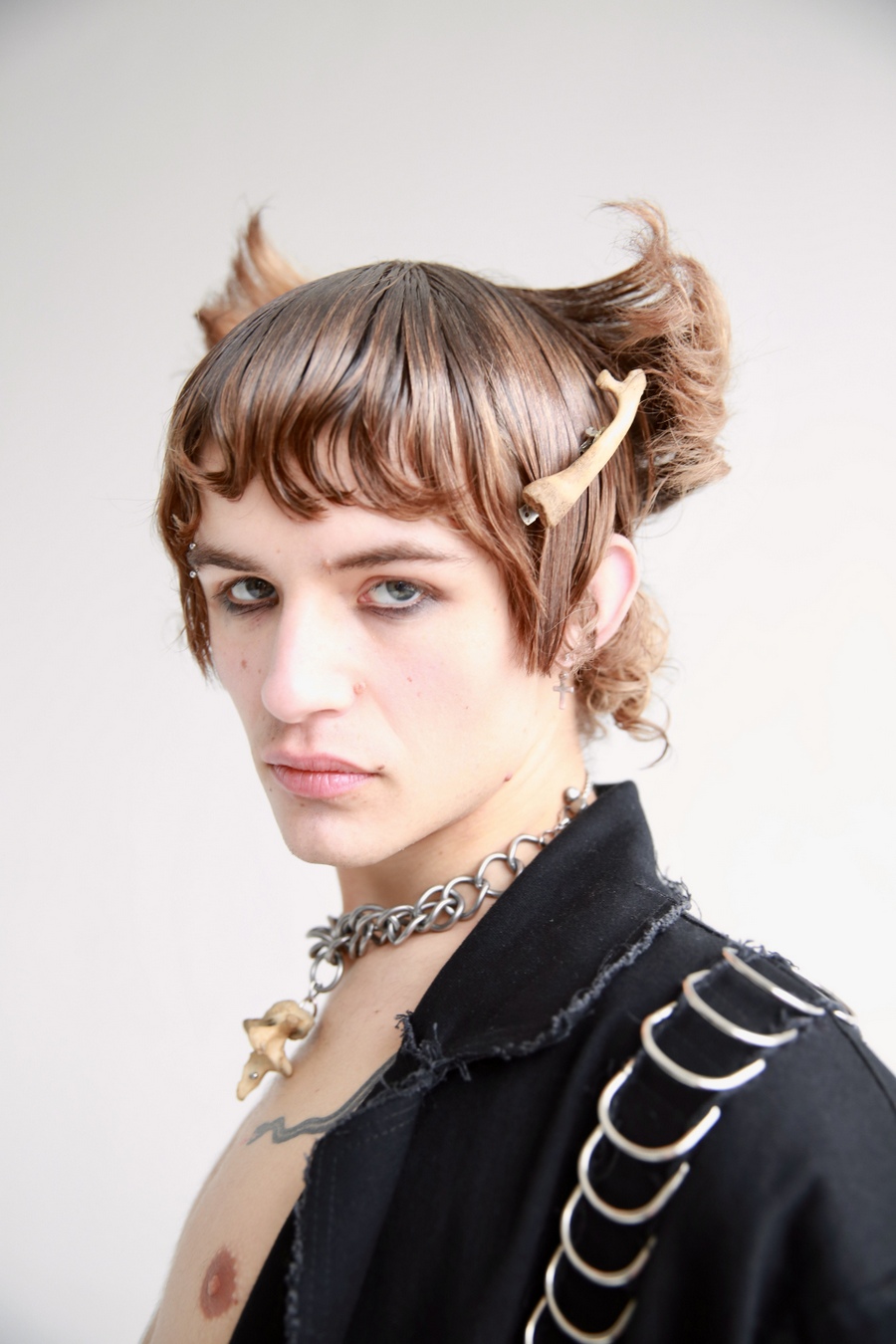 UNFOLLOW THE LEADERS — Look 2