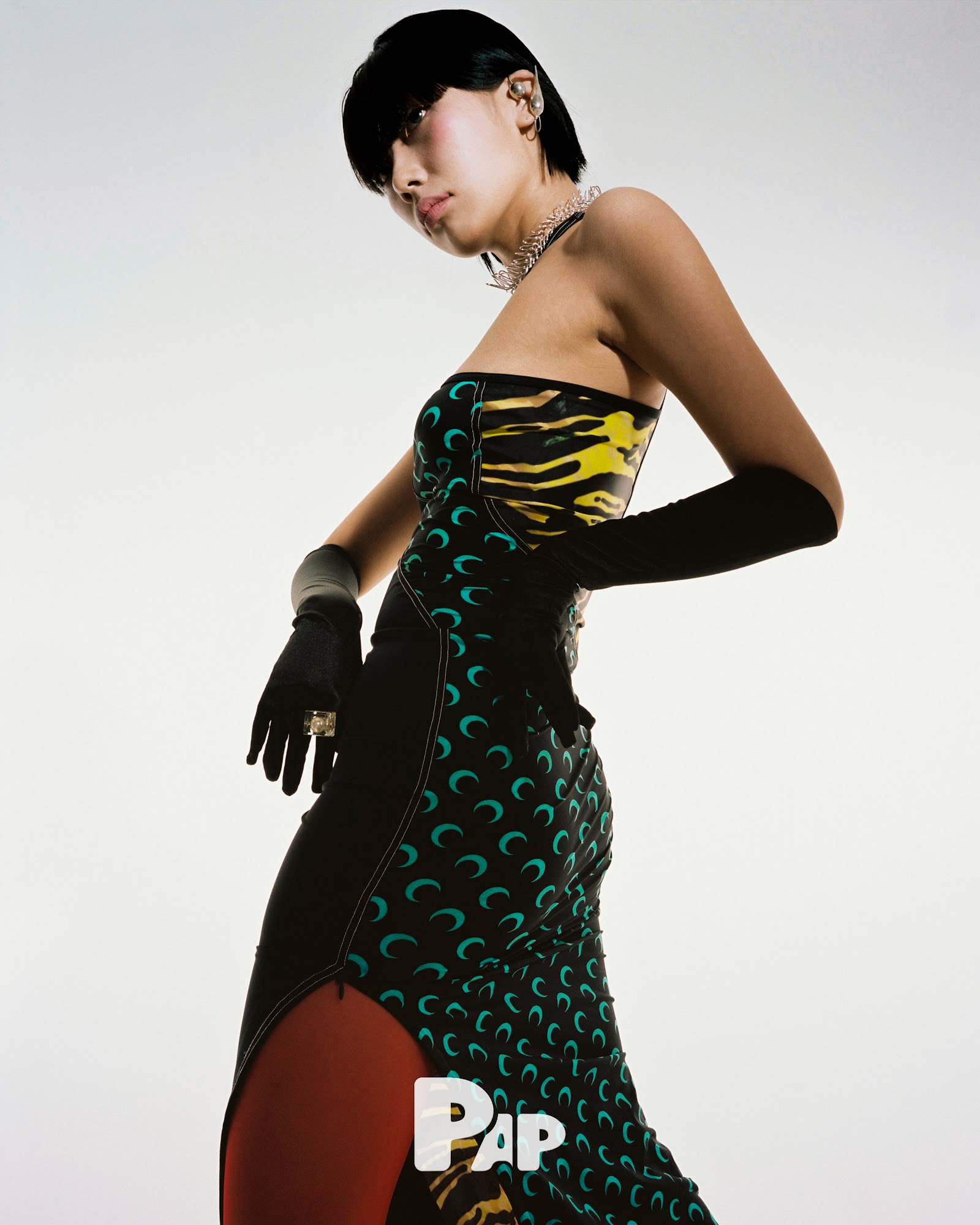 AMBIVALENCE — Look 10