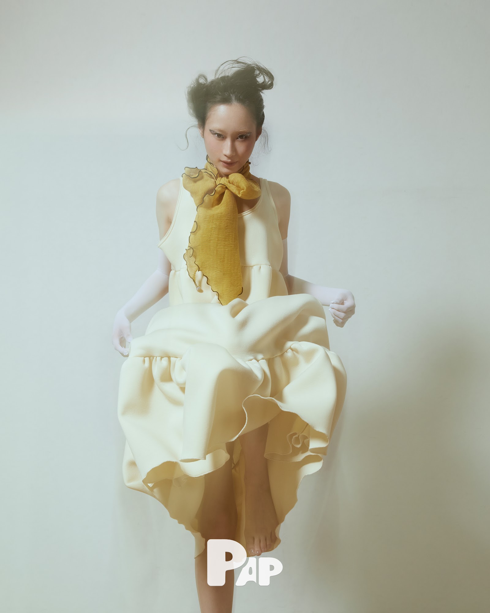 TORNADO — Look 11