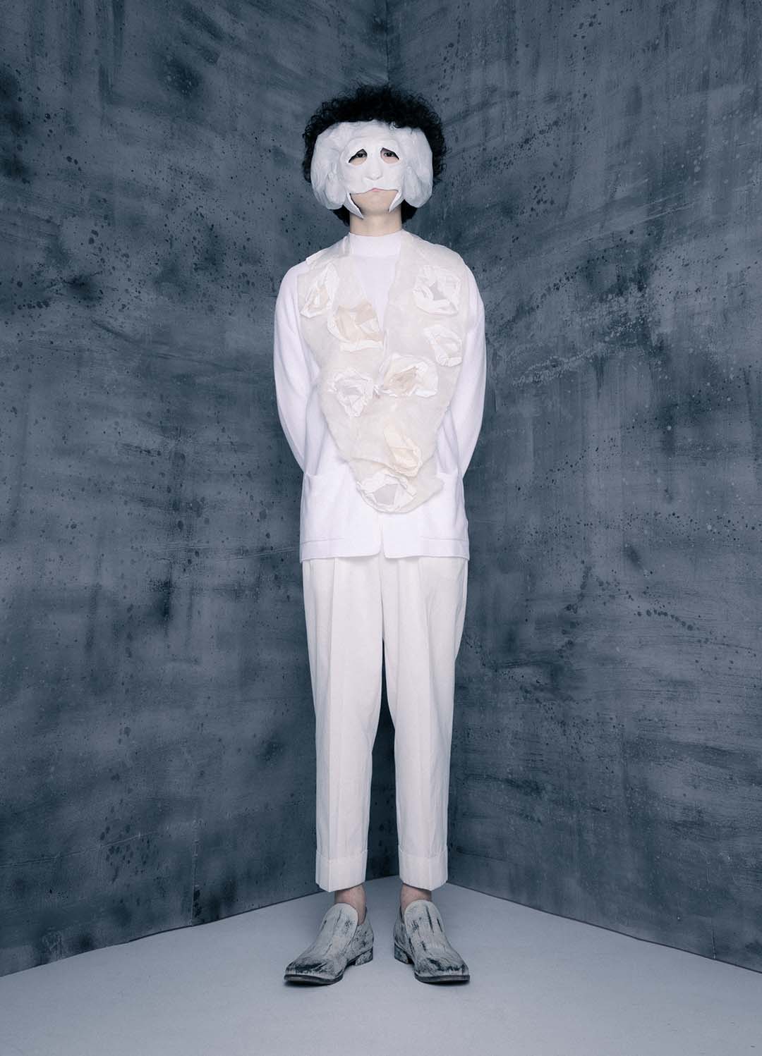 CONTRAST — Look 1