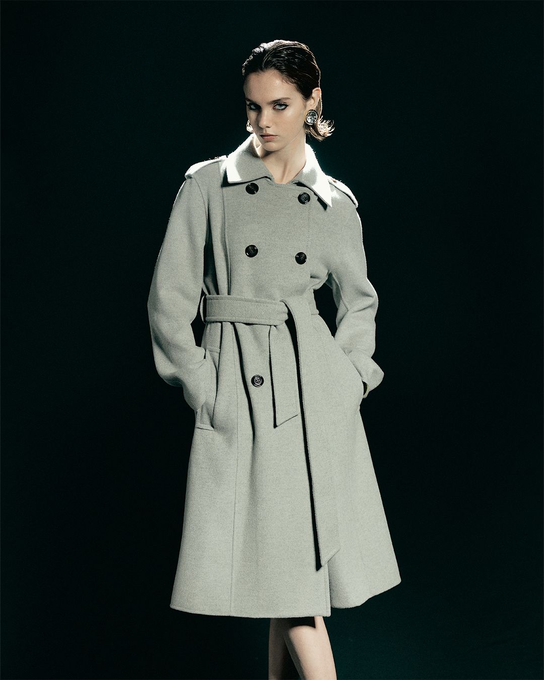 Light yet noble — Look 2